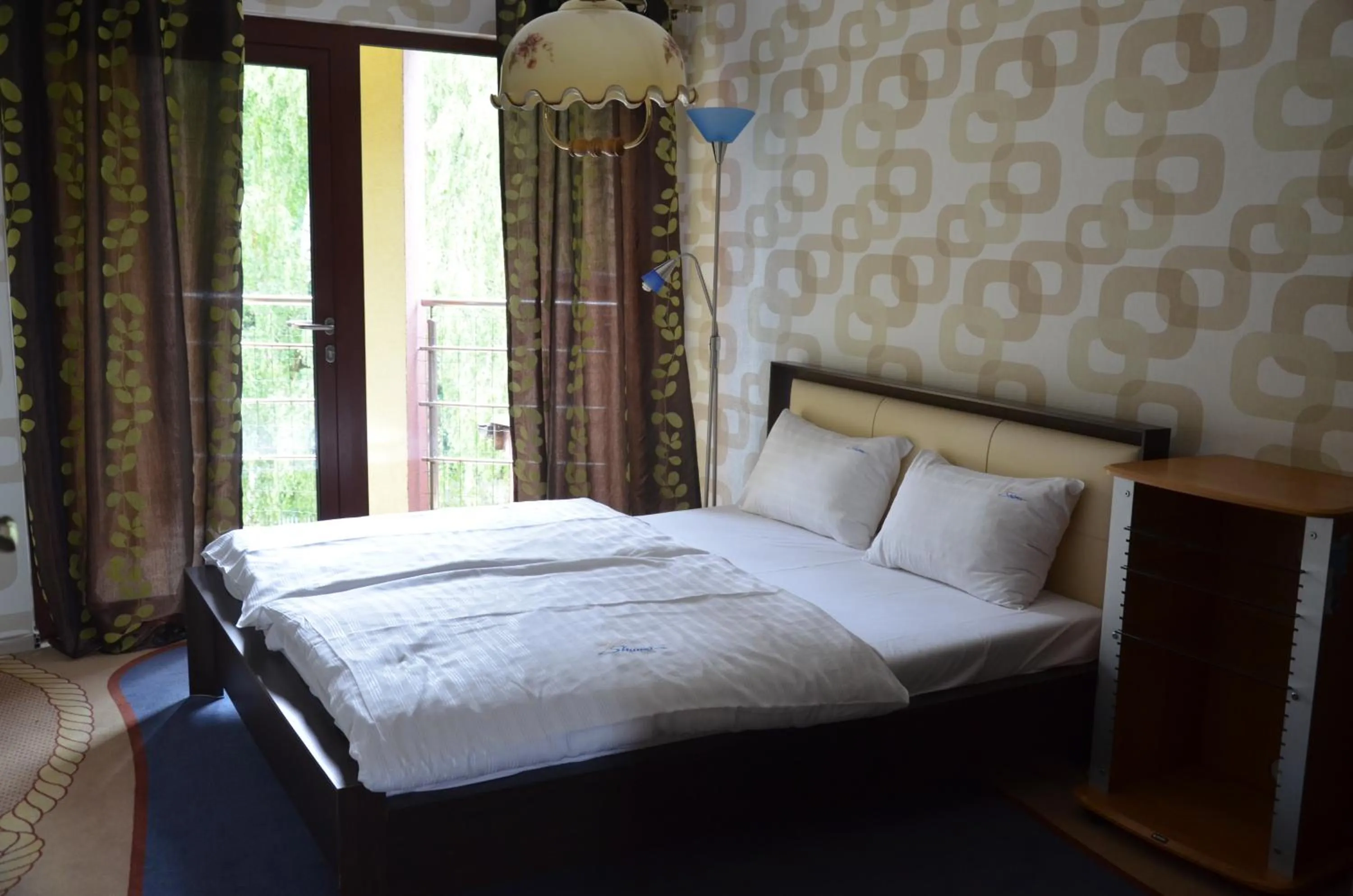 Bedroom, Bed in Shuma