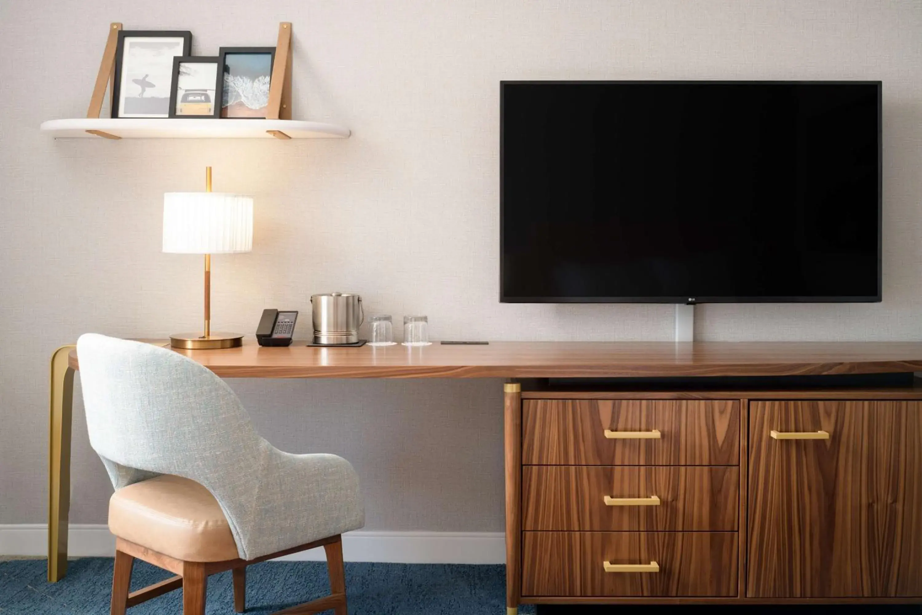 King Room - Hearing Accessible in Hilton Los Angeles-Culver City, CA King Room - Hearing Accessible in Hilton Los Angeles-Culver City, CA