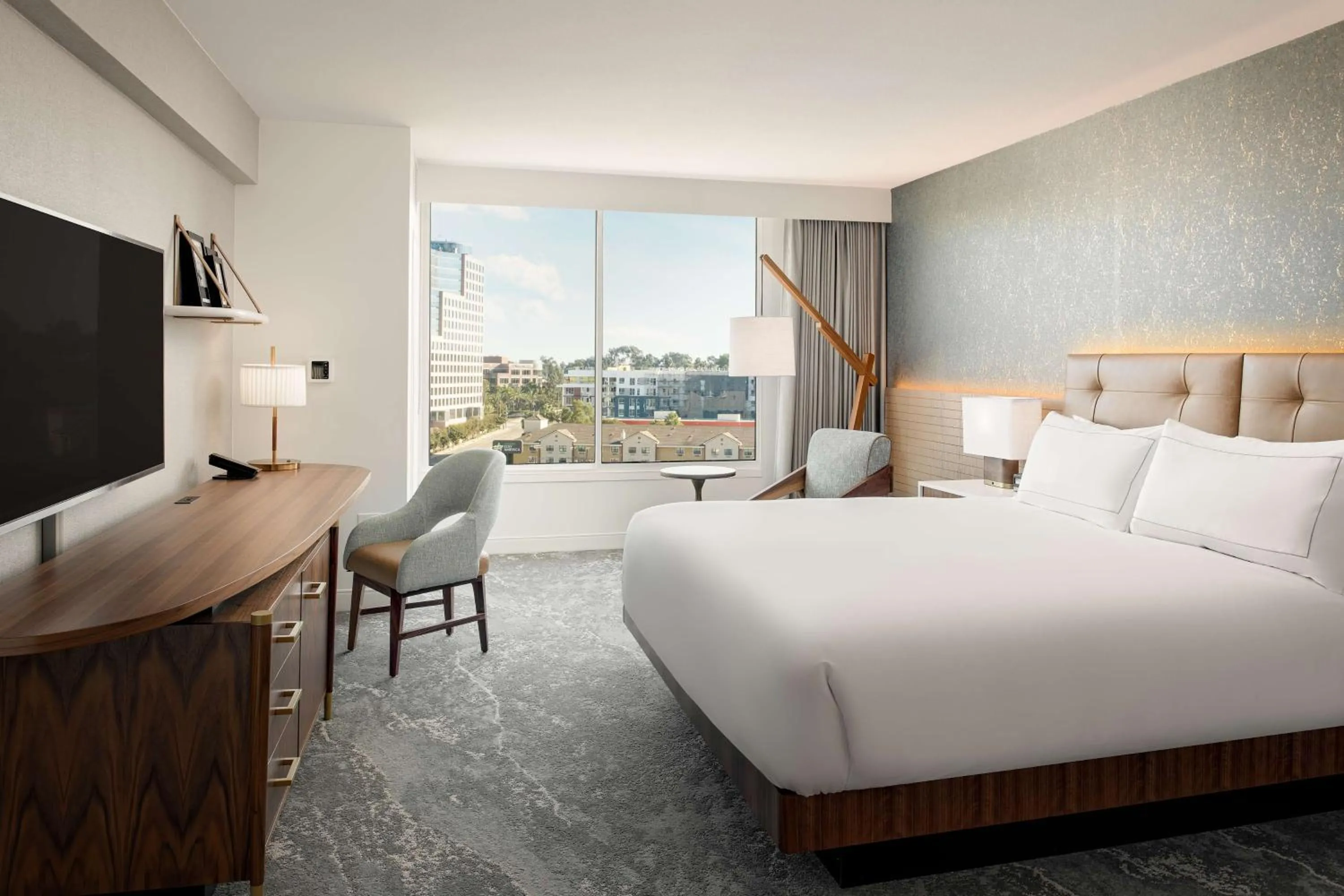 Bed in Hilton Los Angeles-Culver City, CA