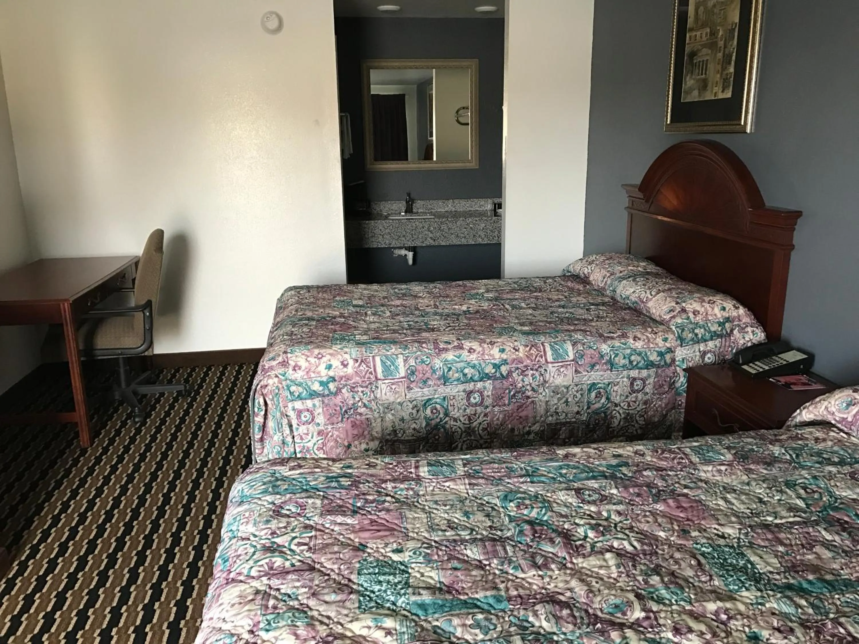 Property building in Sallisaw Inn