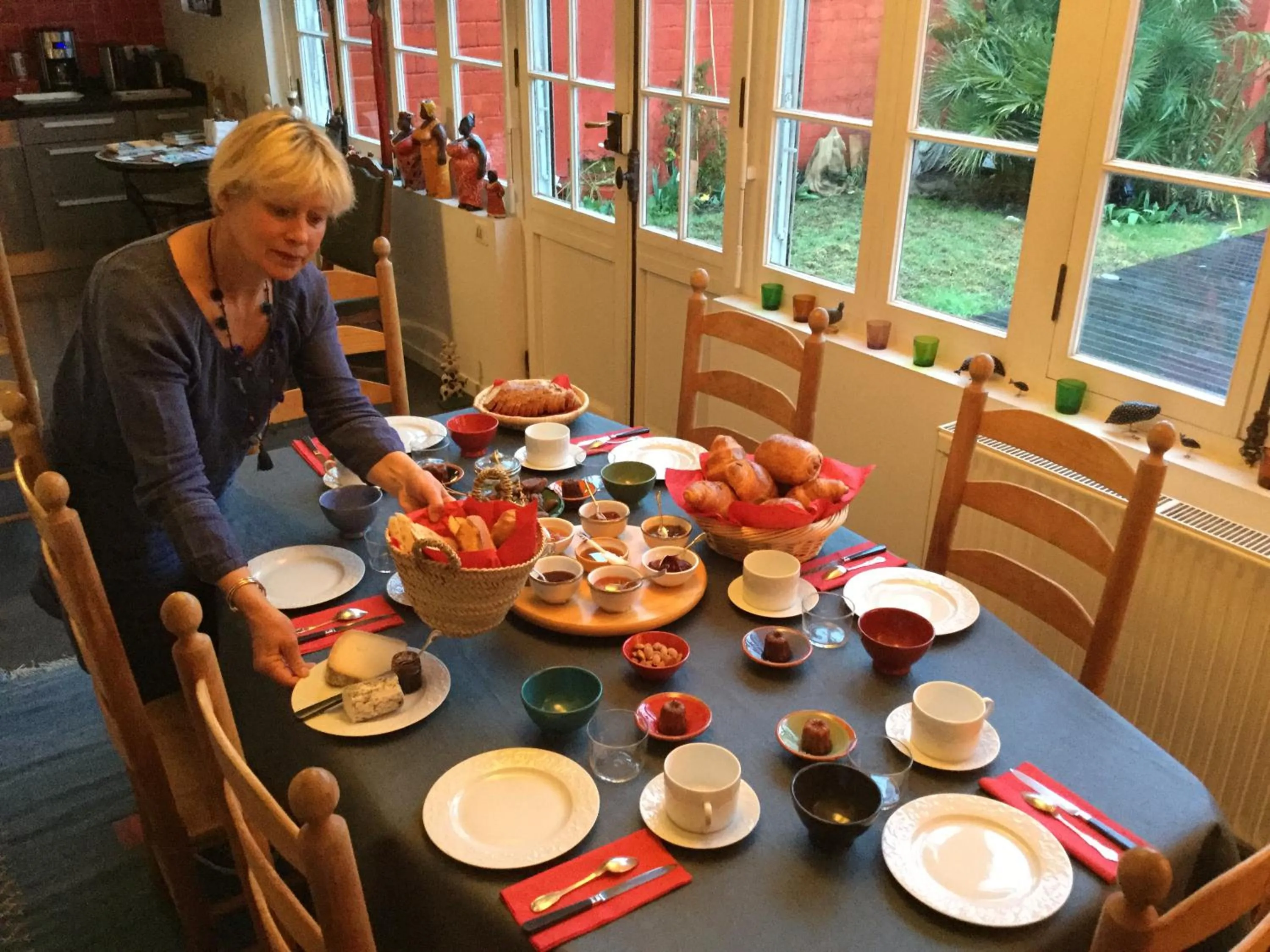 Continental breakfast in La Ferrade Chambres d'Hôtes B&B