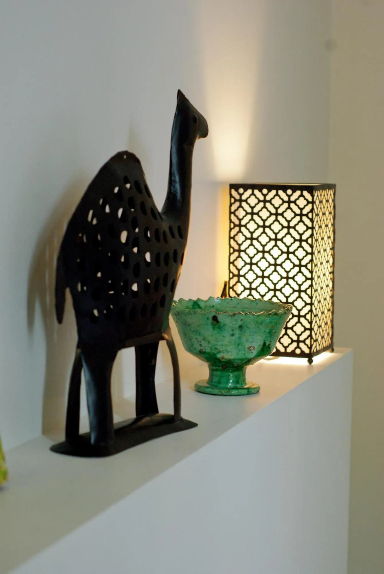 Decorative detail in La Ferrade Chambres d'Hôtes B&B