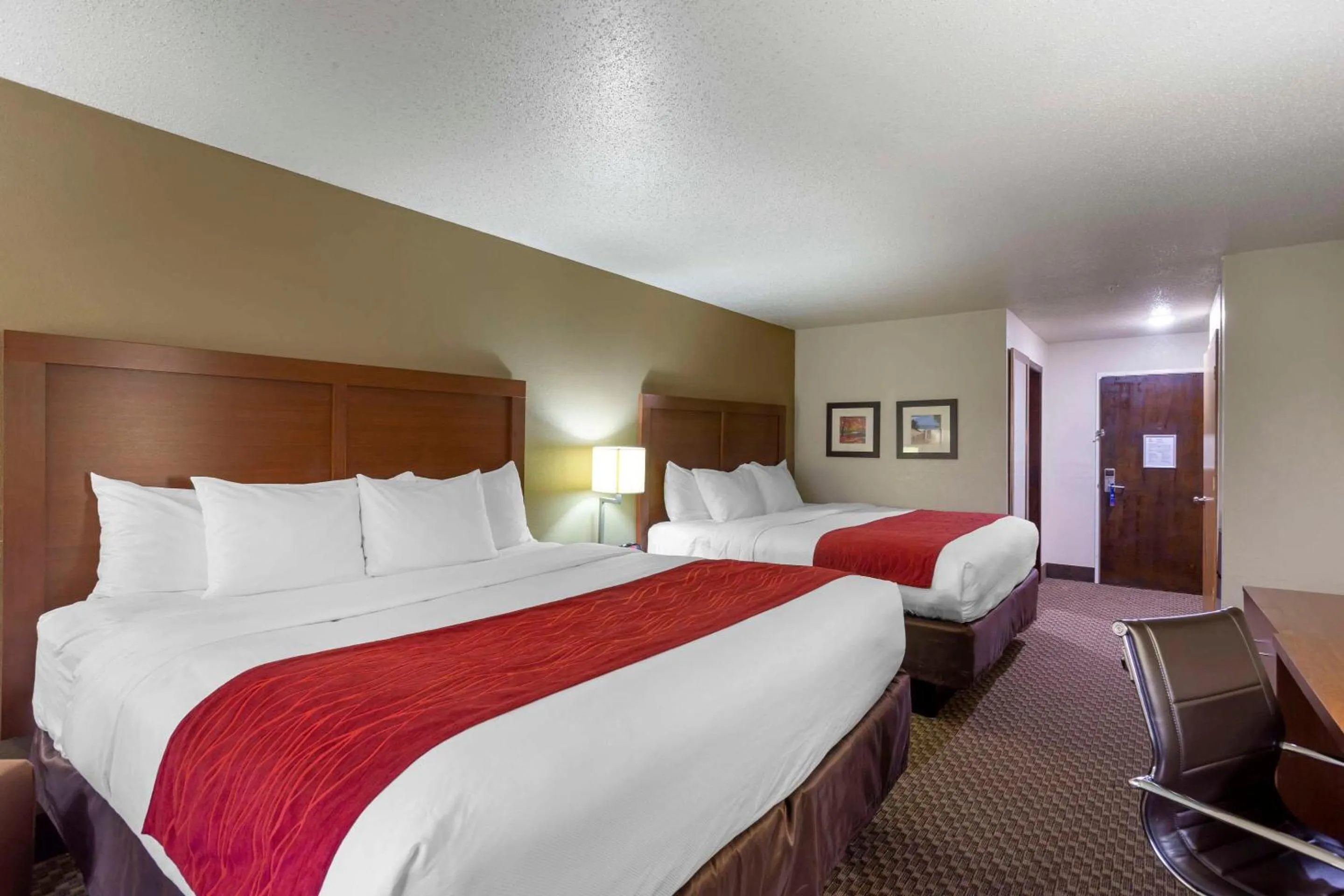 Bedroom, Bed in Comfort Inn Hobart-Merrillville I-65