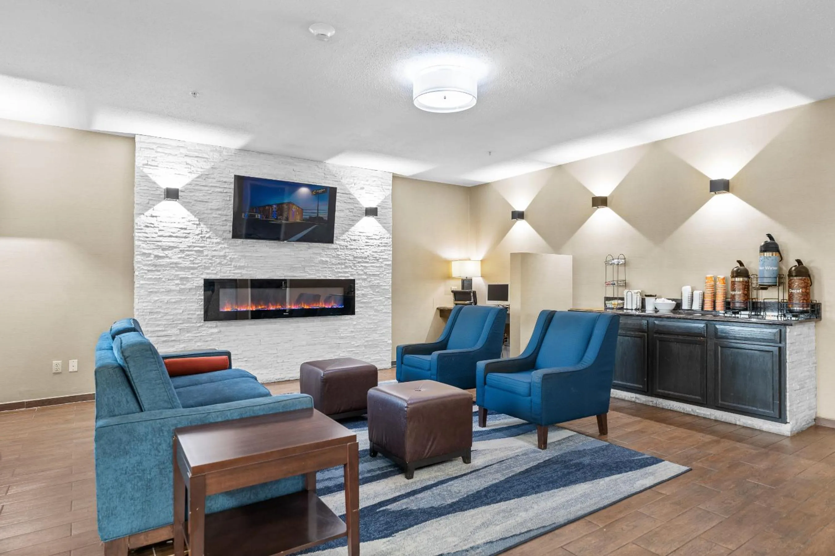 Lobby or reception in Comfort Inn Hobart-Merrillville I-65