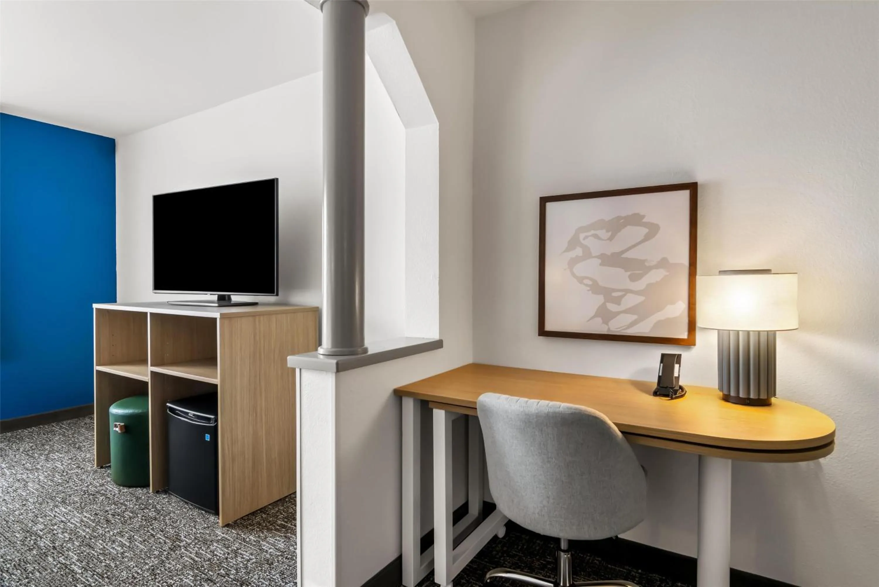 Bedroom in Spark By Hilton Merrillville