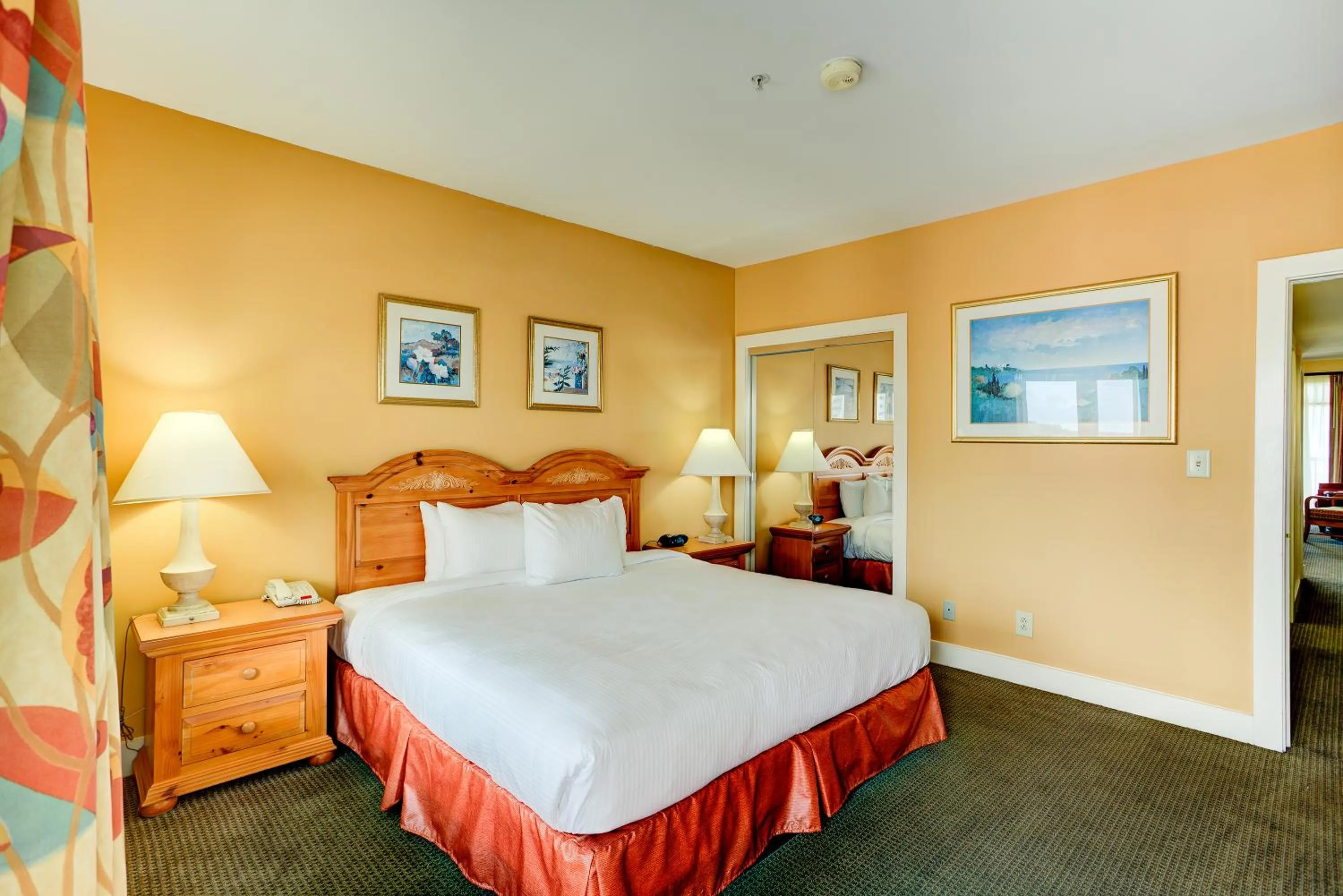 Photo of the whole room in Turtle Cay Resort