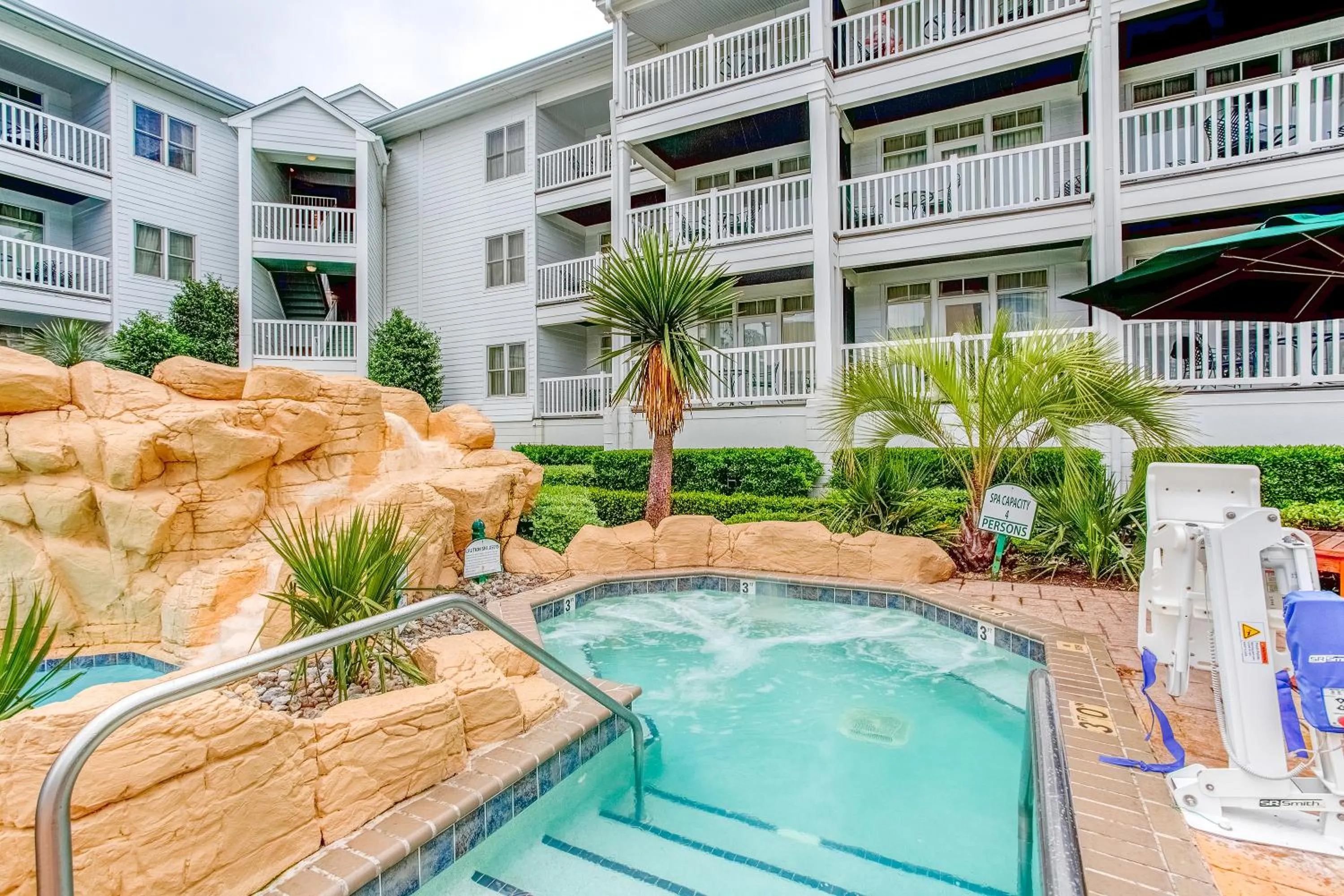 Property building in Turtle Cay Resort