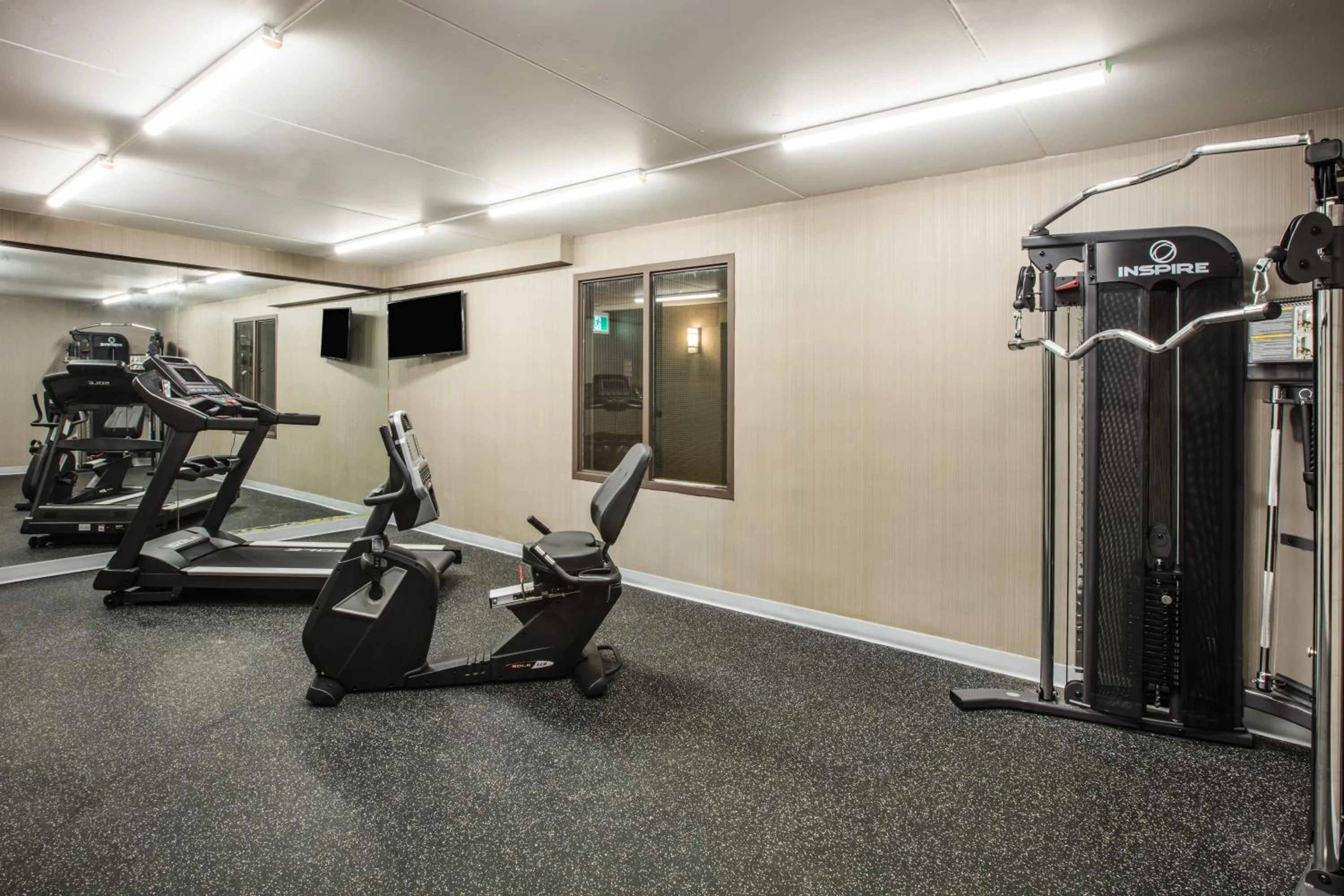 Fitness centre/facilities in Ramada by Wyndham Jackson's Point