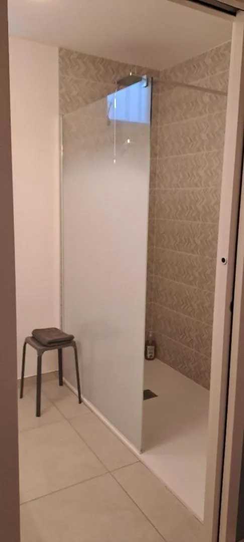 COUR LA DAME chez Béatris et Christophe Janson