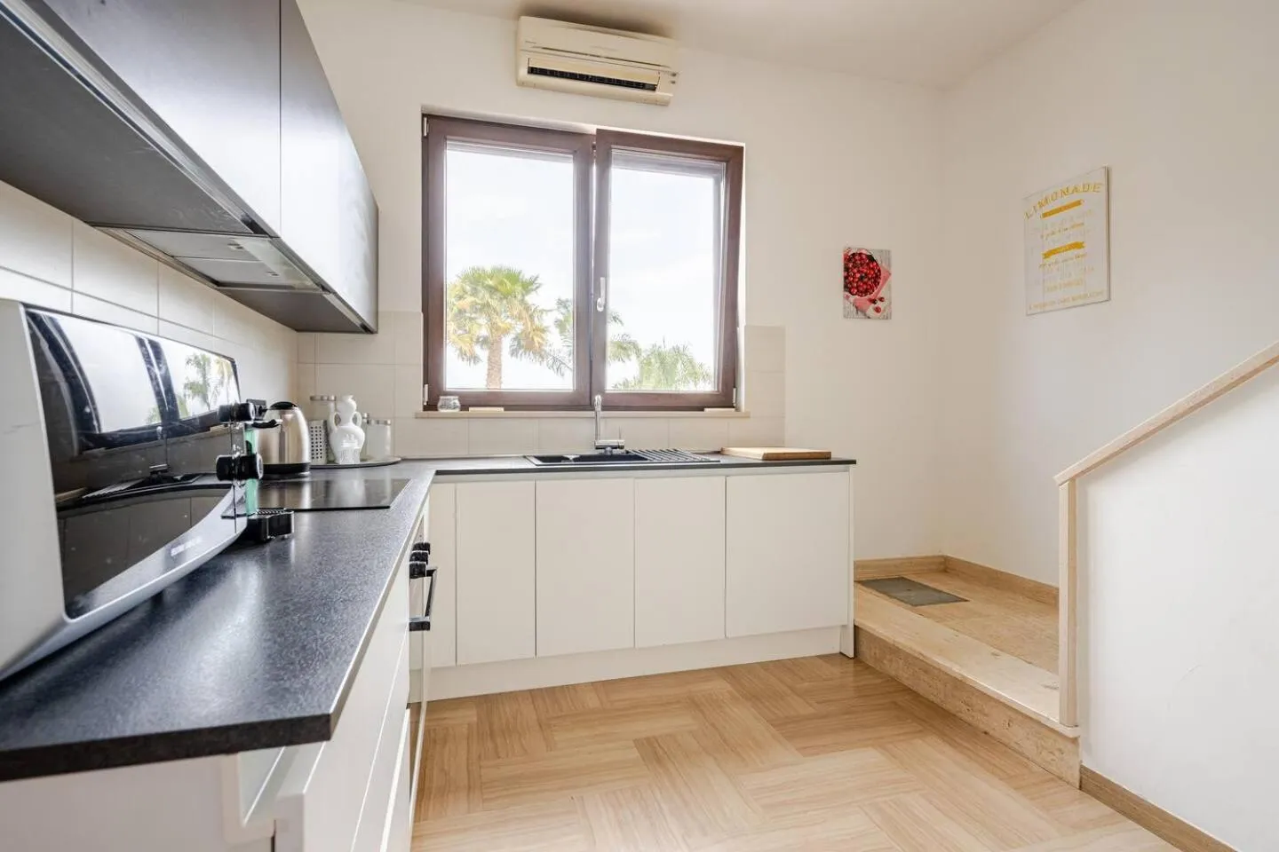 kitchen in Massaroom