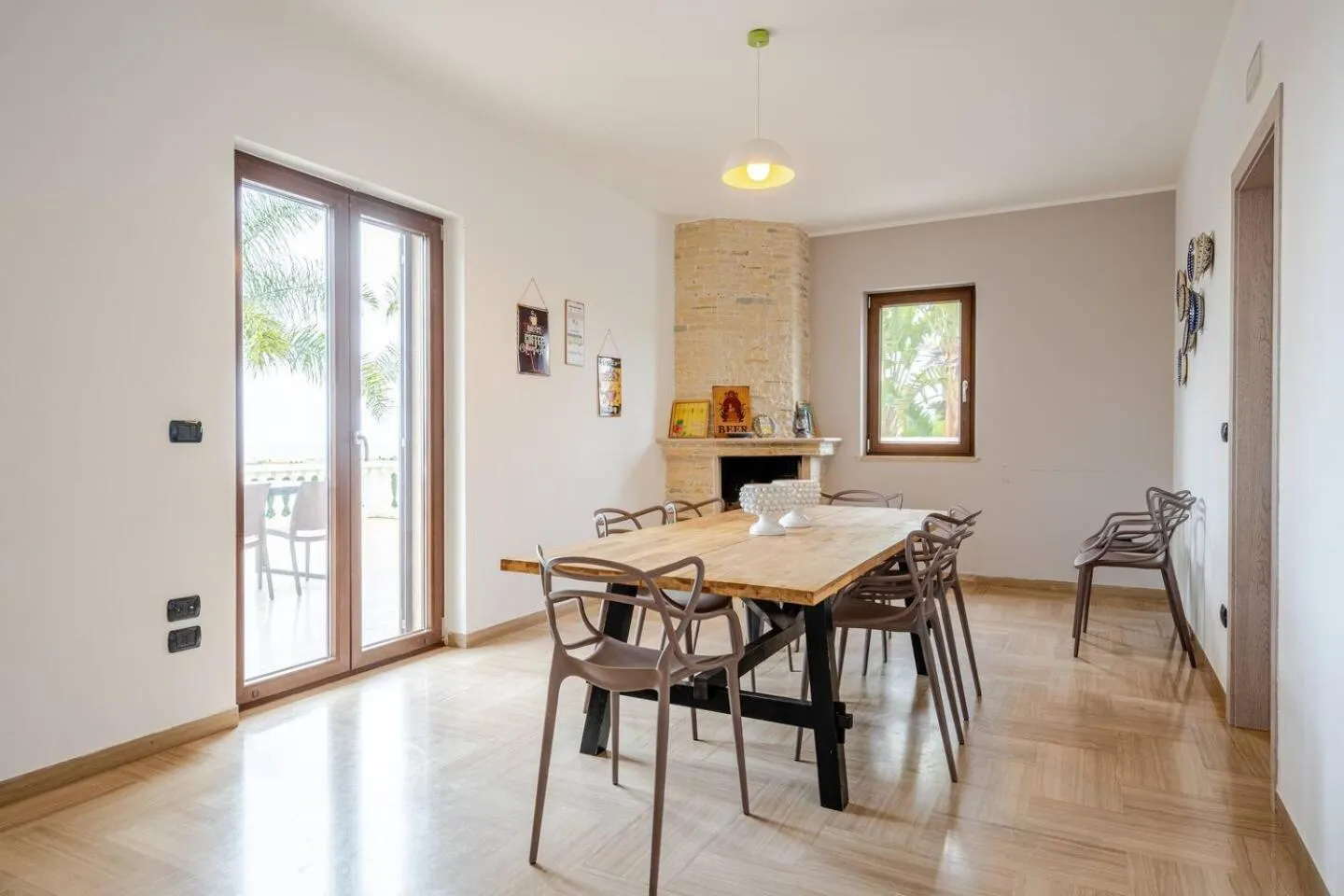 Restaurant/places to eat in Massaroom