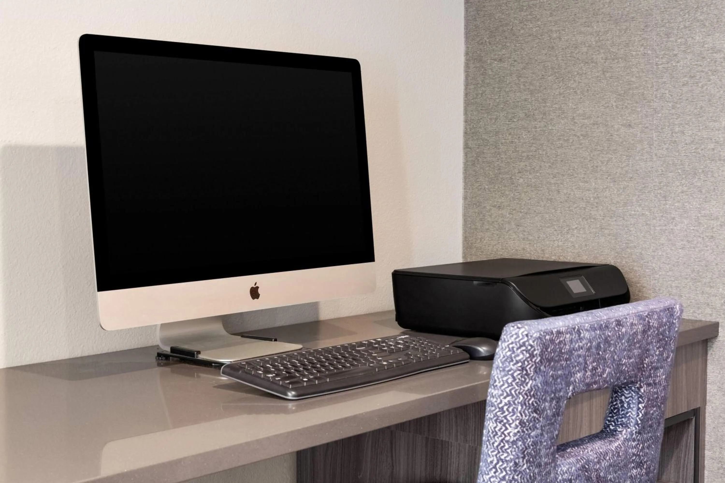 Business facilities in La Quinta by Wyndham Fairbanks Airport