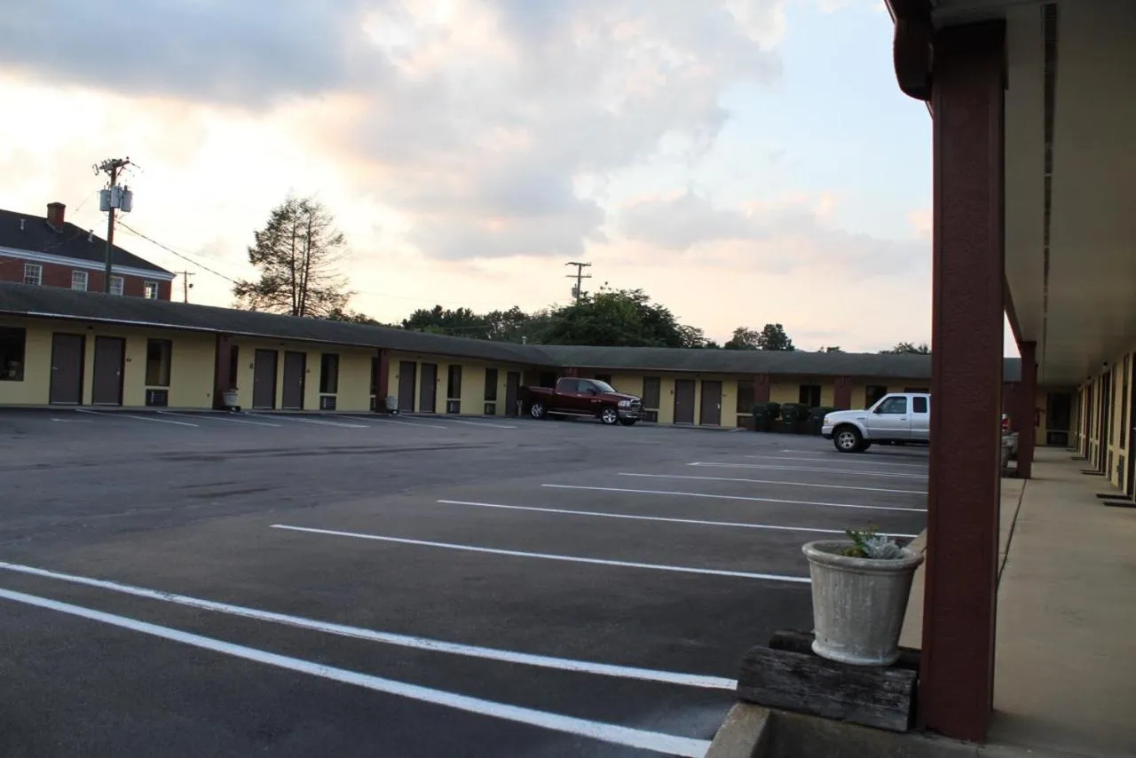 Budget Host Inn Bristol