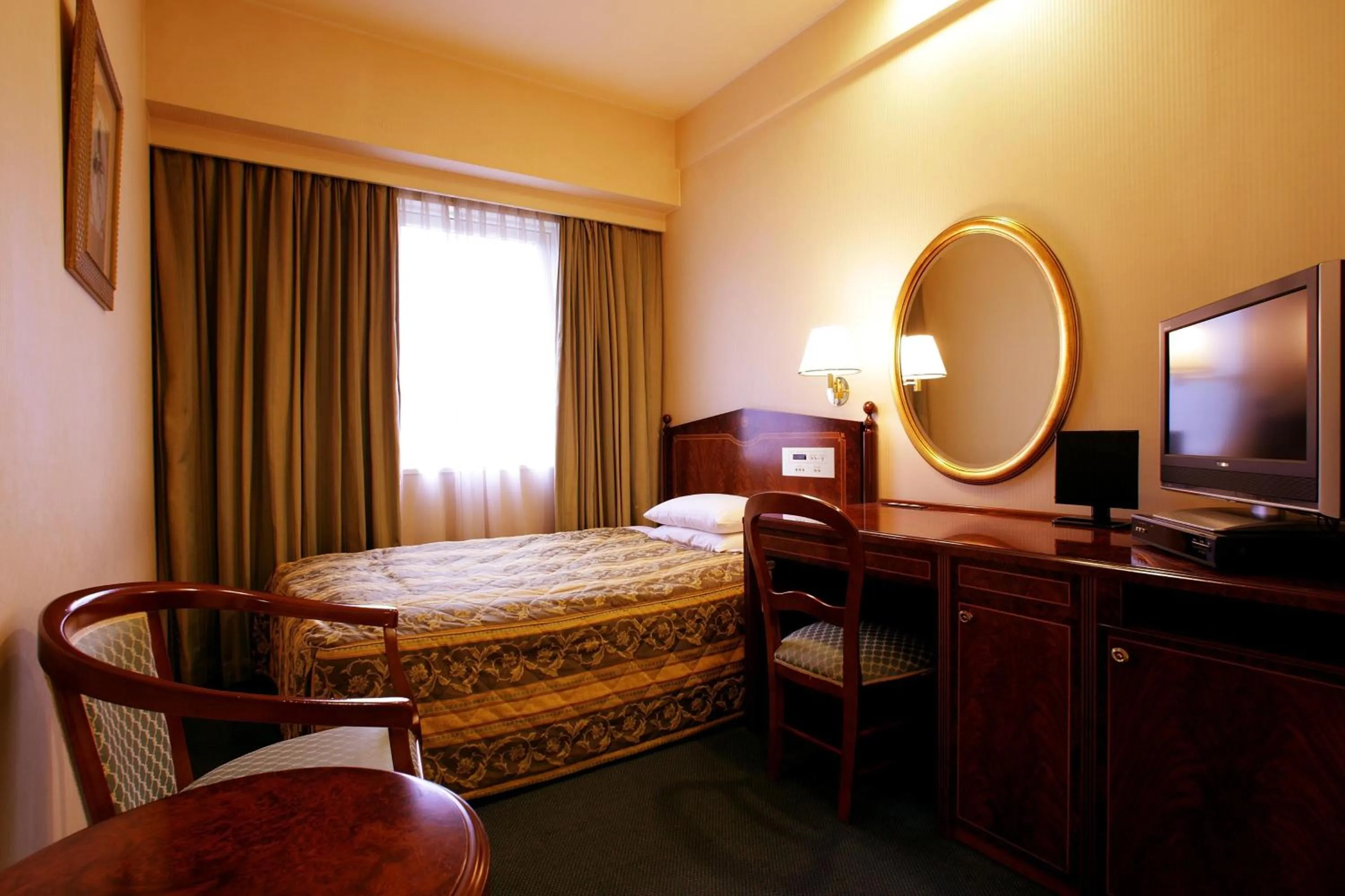 Double Room with Small Double Bed - Non-Smoking in Dukes Hotel Nakasu