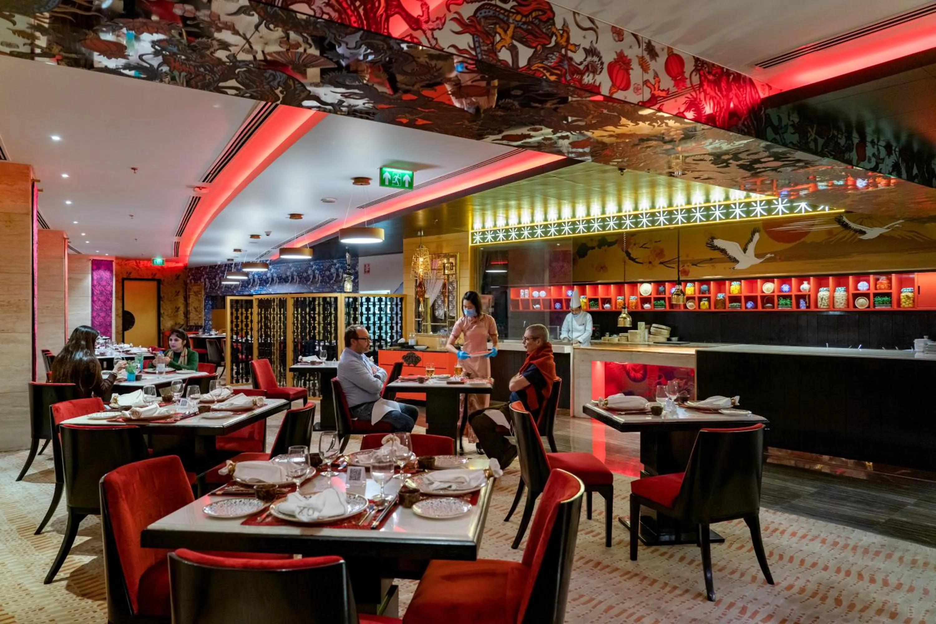 Restaurant/places to eat in JW Marriott Hotel Chandigarh