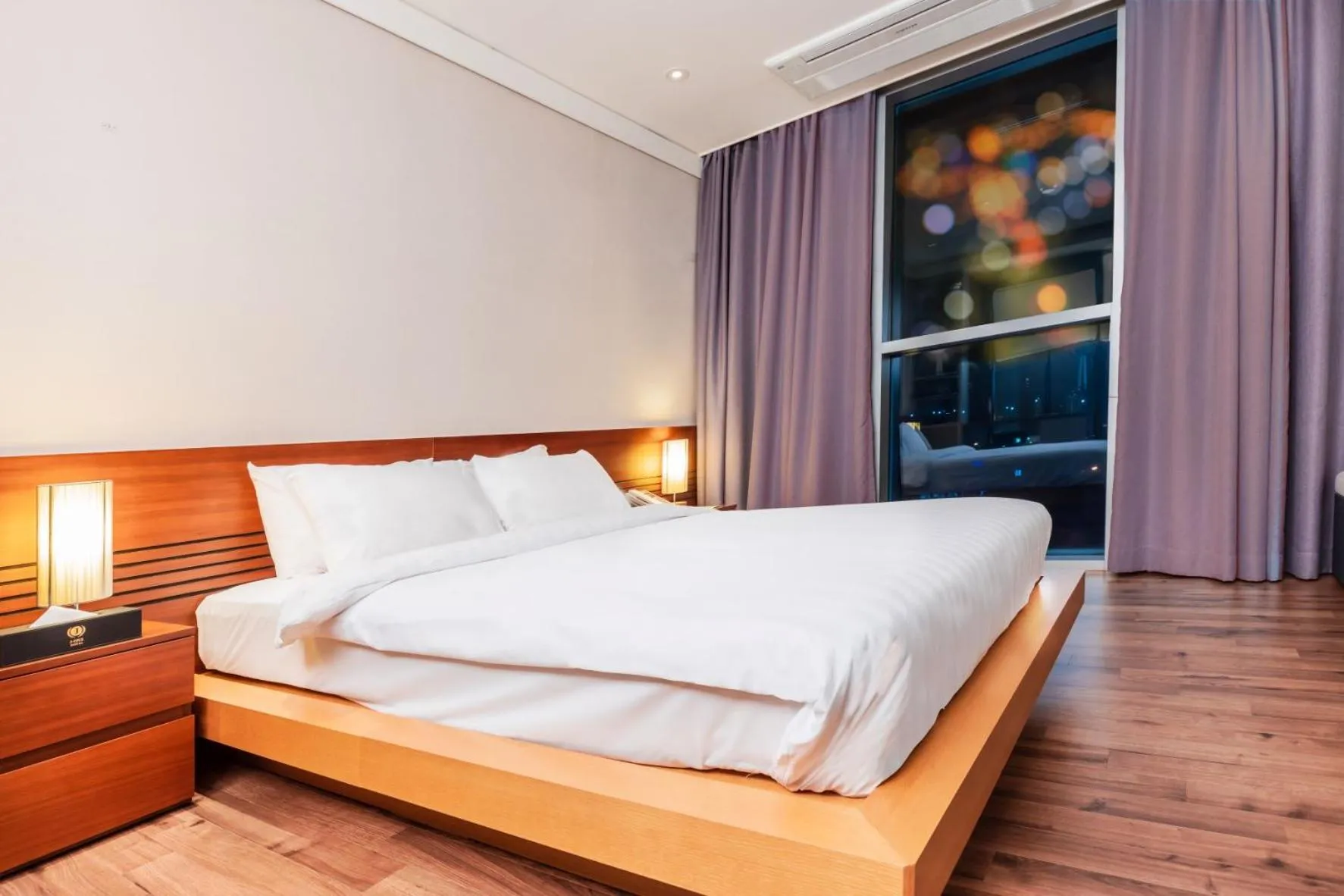 Bed in J One Hotel Cheongju