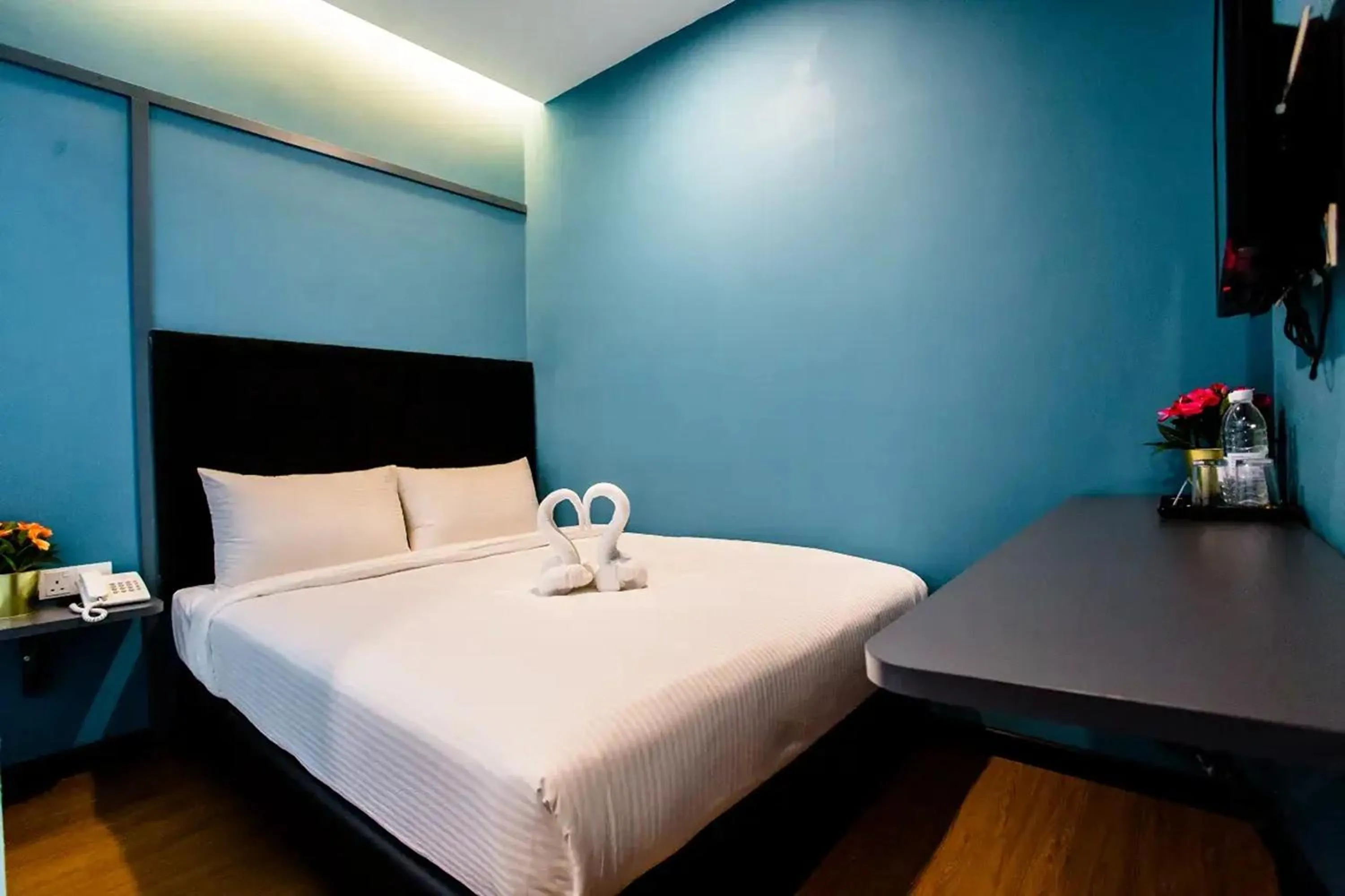 Bed in Jenjarom Boutique Hotel