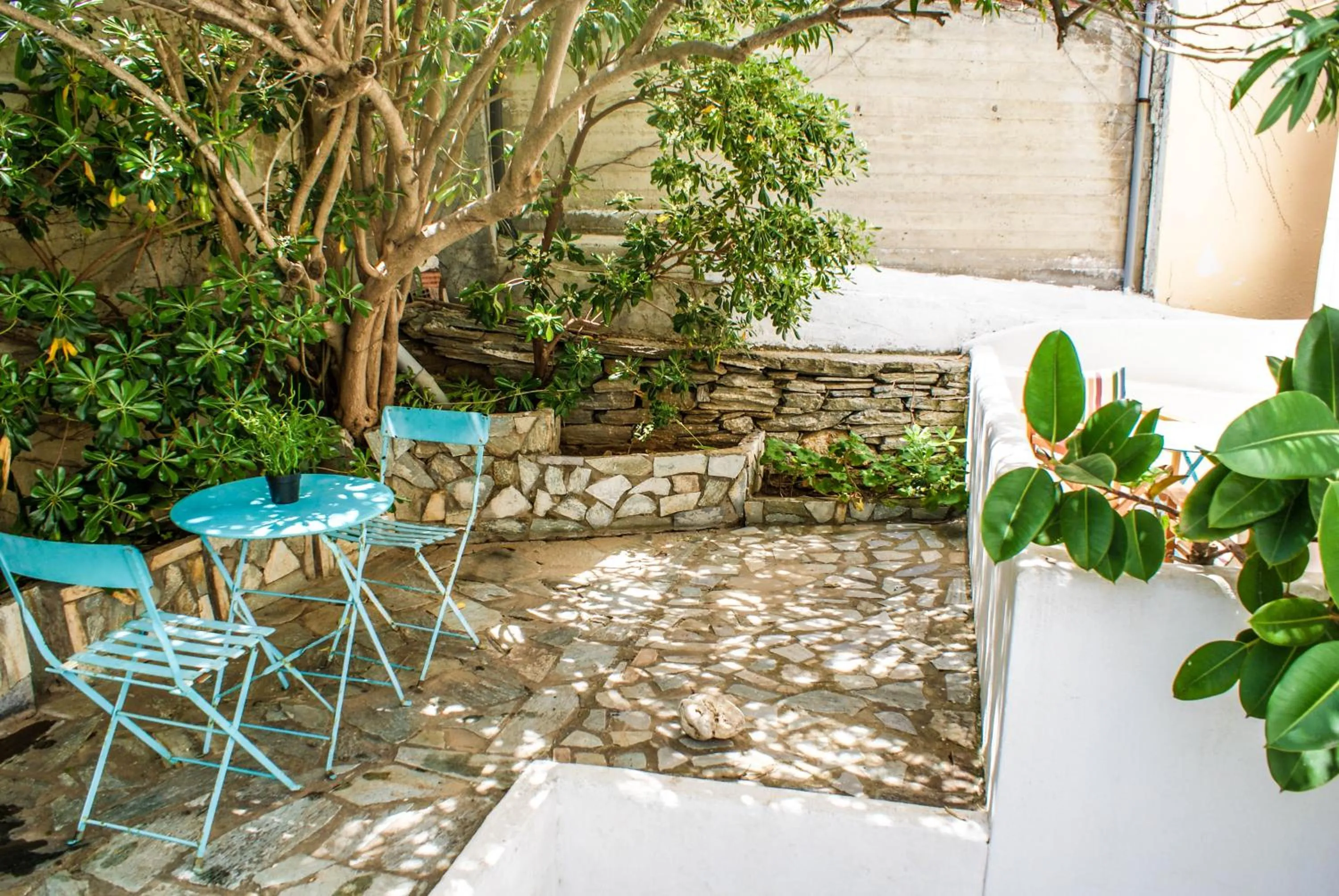 Decorative detail in Amorani Studios