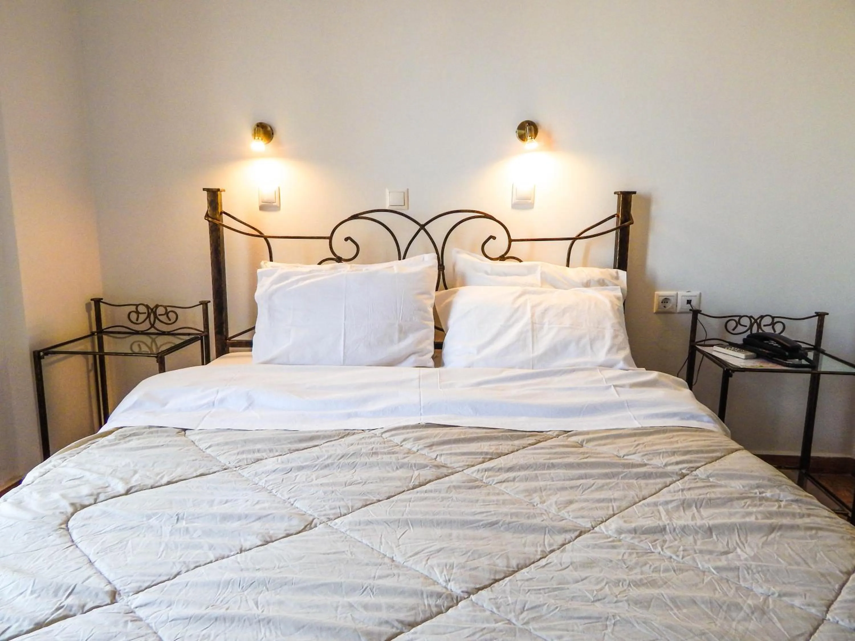 Bedroom, Bed in Amorani Studios