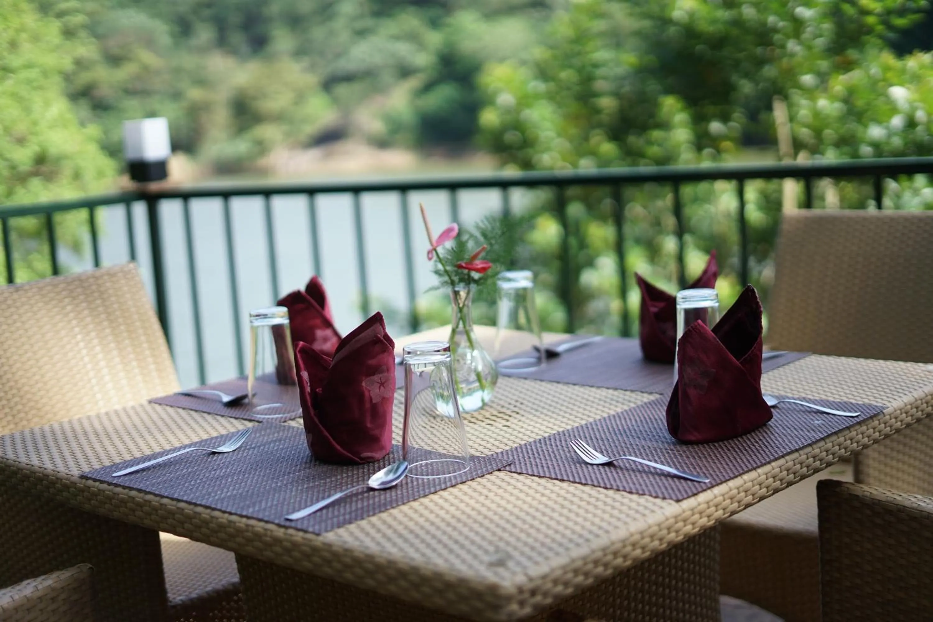 Kandy Rivers Edge Nature Resort