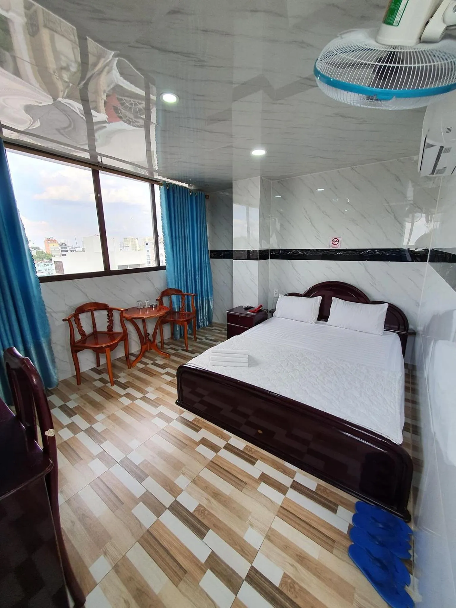 Bedroom, Bed in Thanh Lan Hotel