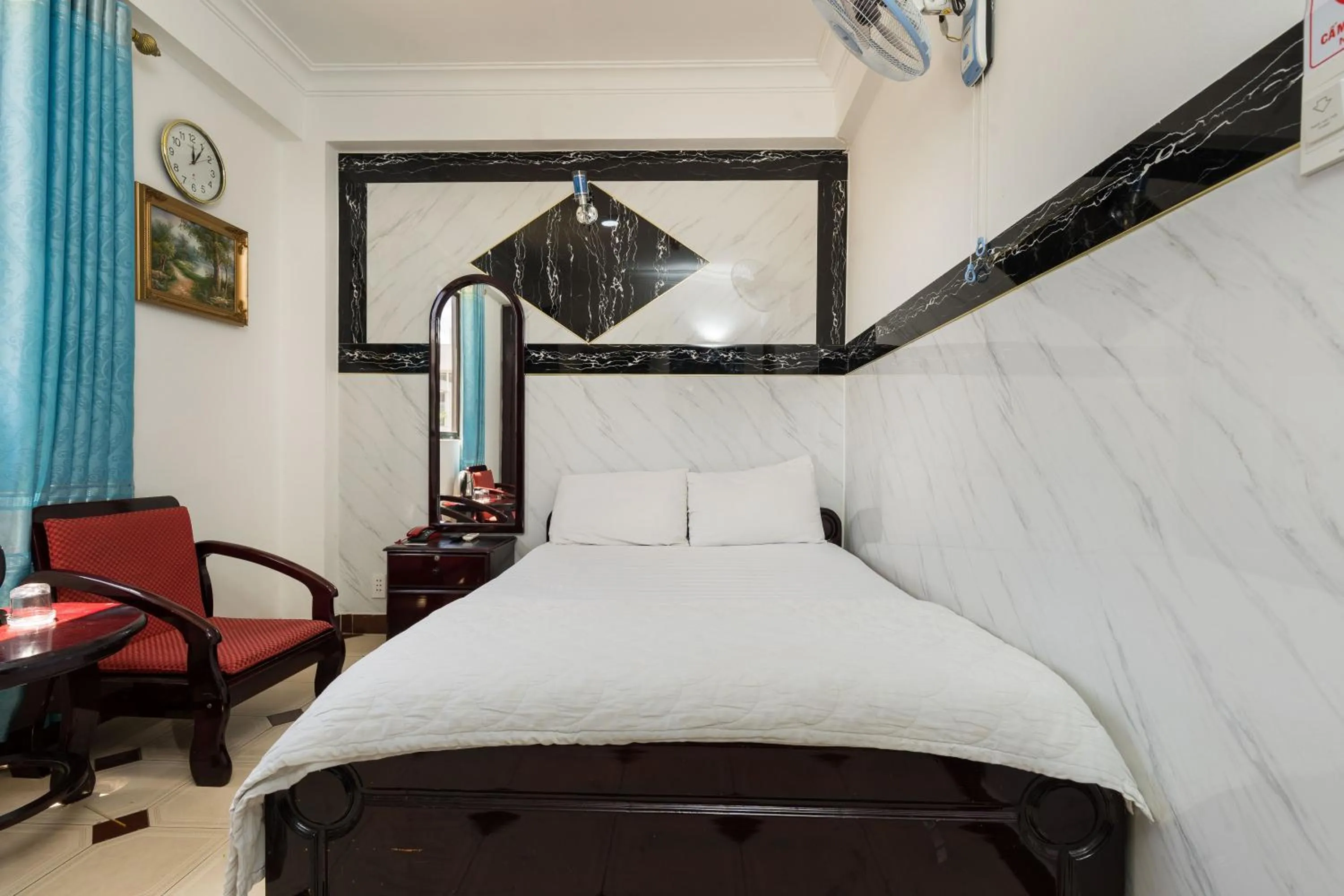 Photo of the whole room, Bed in Thanh Lan Hotel