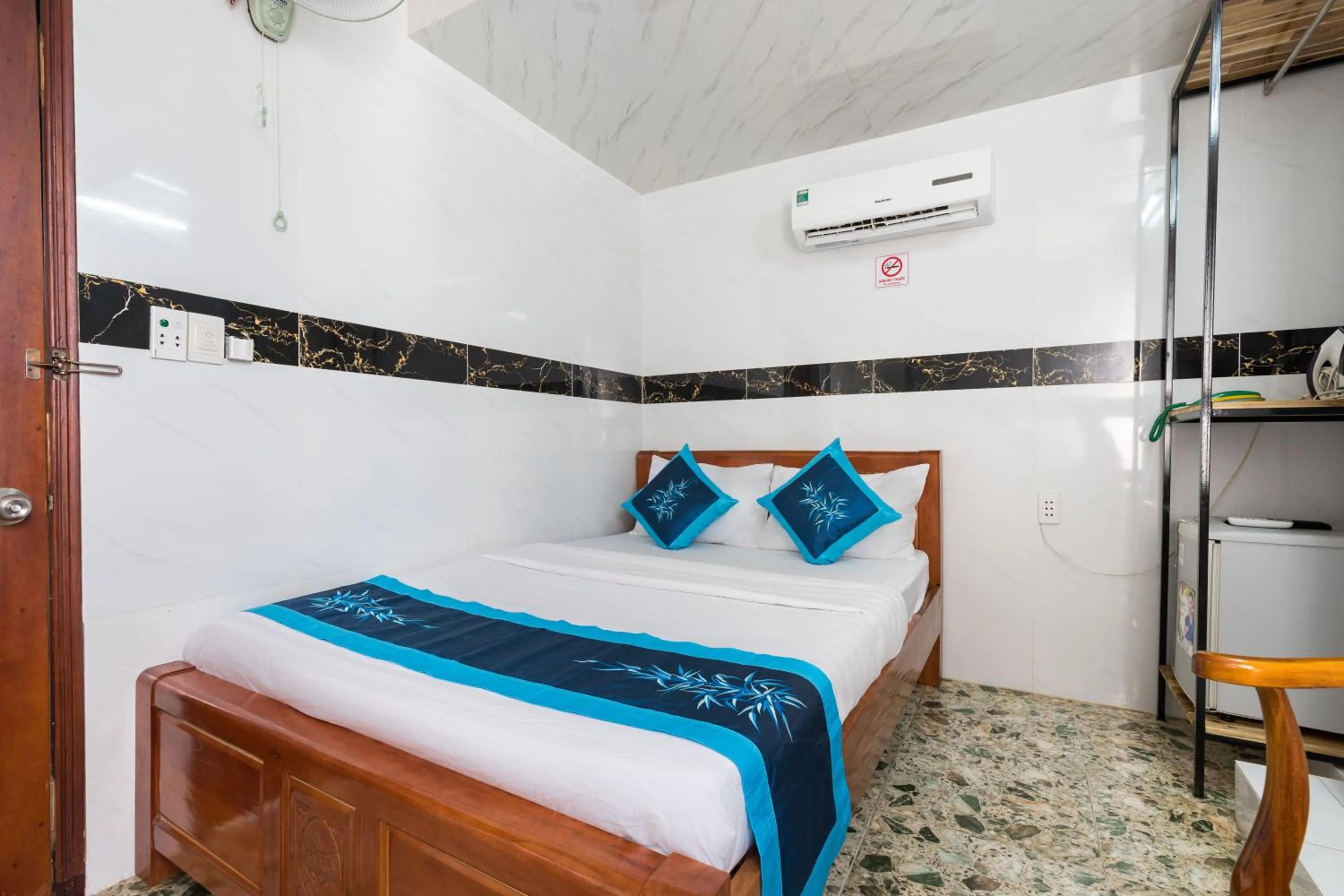 Photo of the whole room, Bed in Thanh Lan Hotel