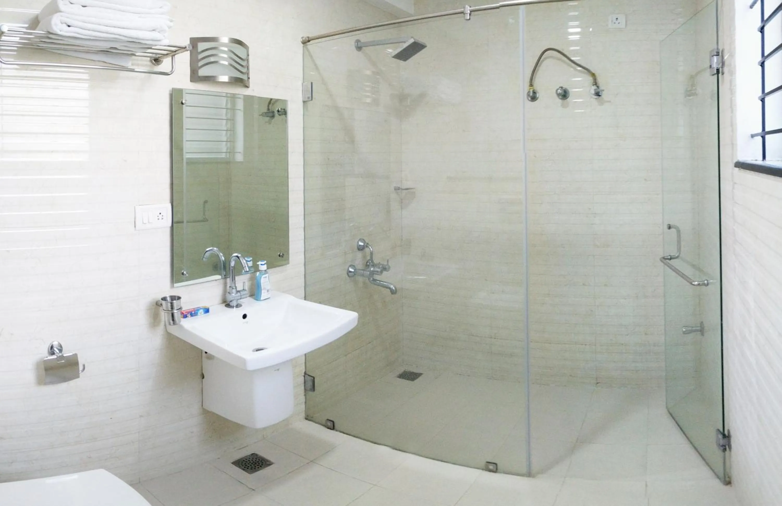 Clyford Suites