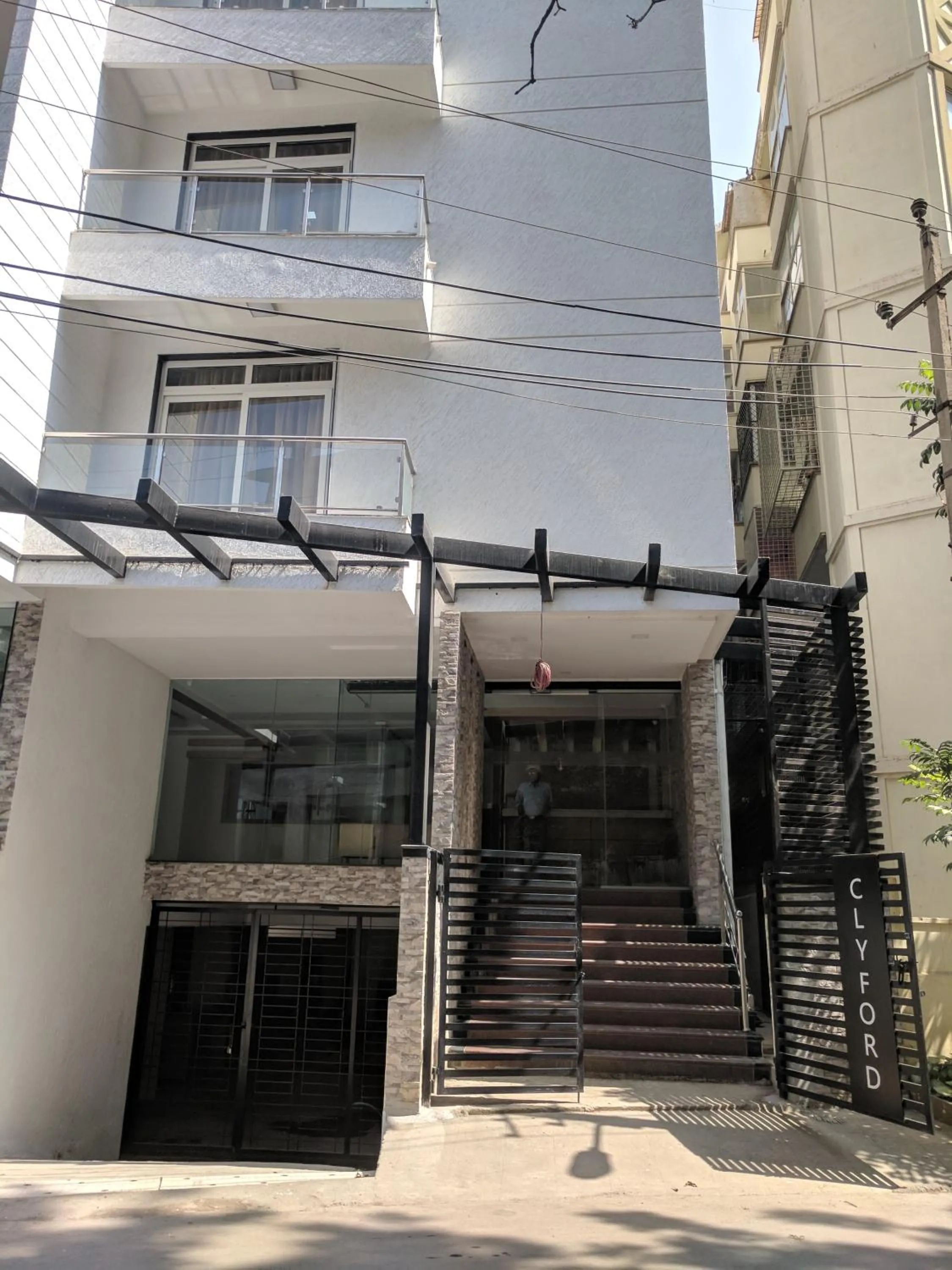 Clyford Suites