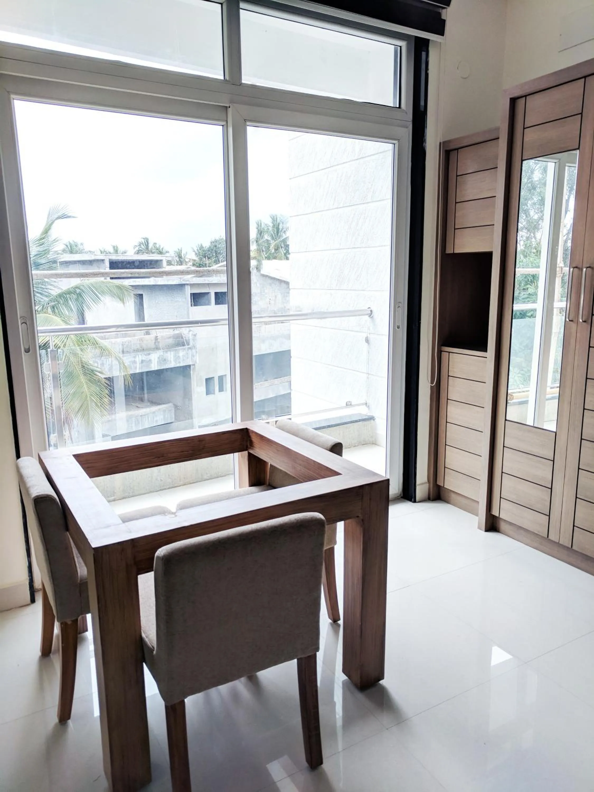 Clyford Suites
