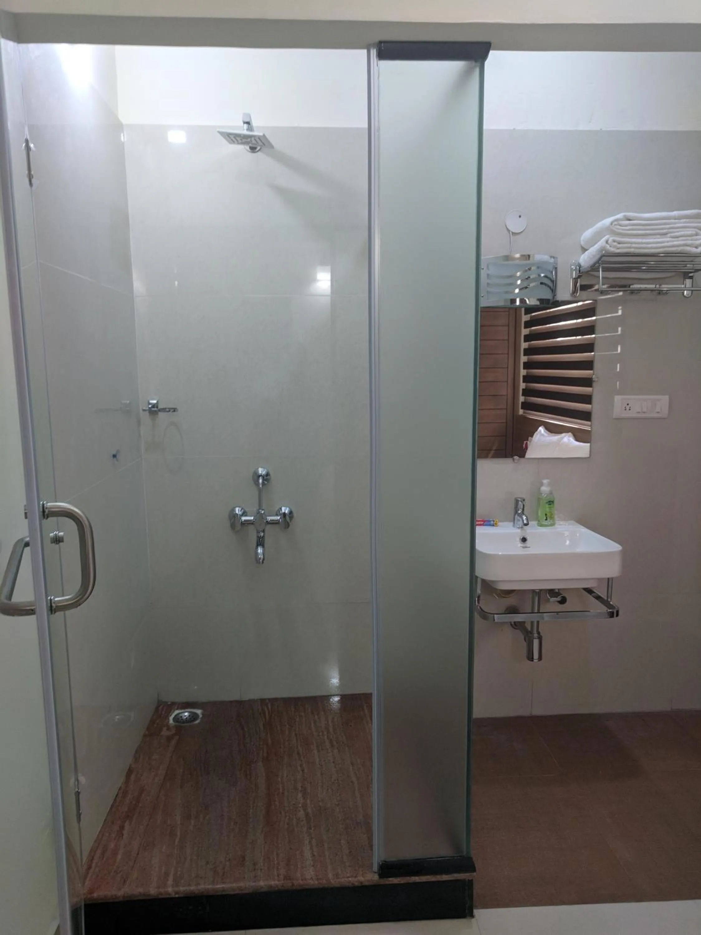 Clyford Suites