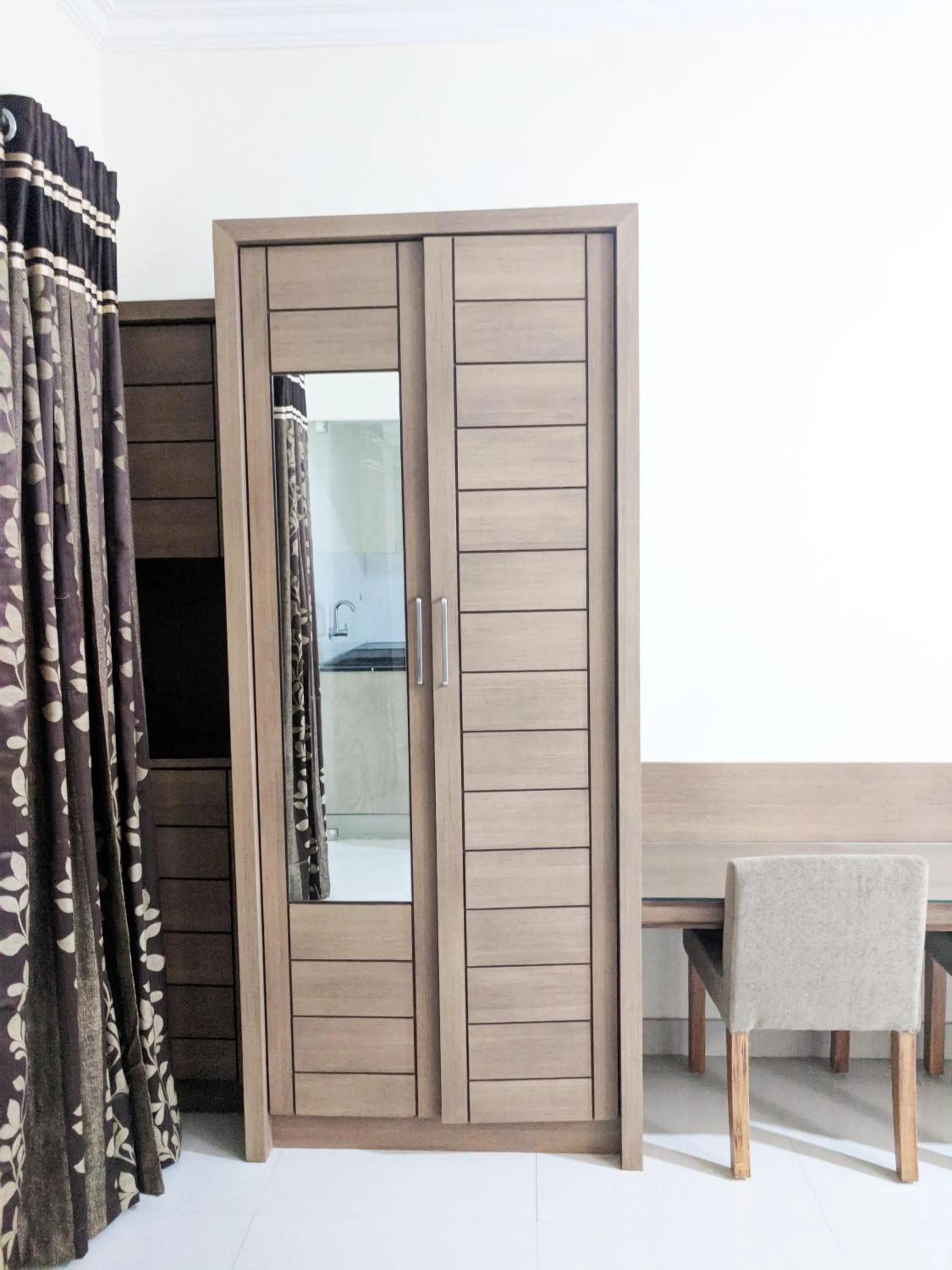 Clyford Suites