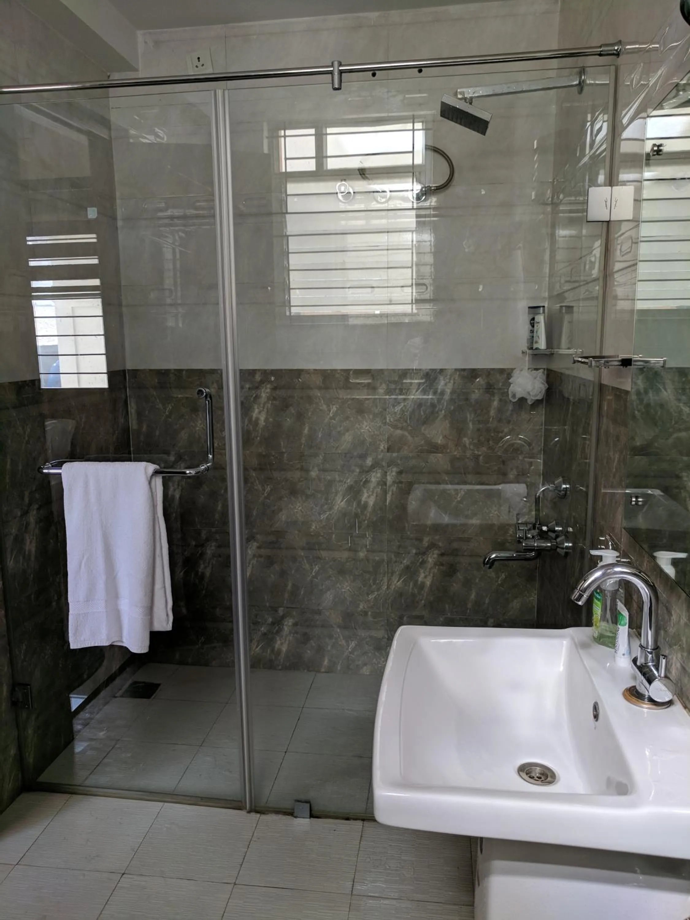 Clyford Suites