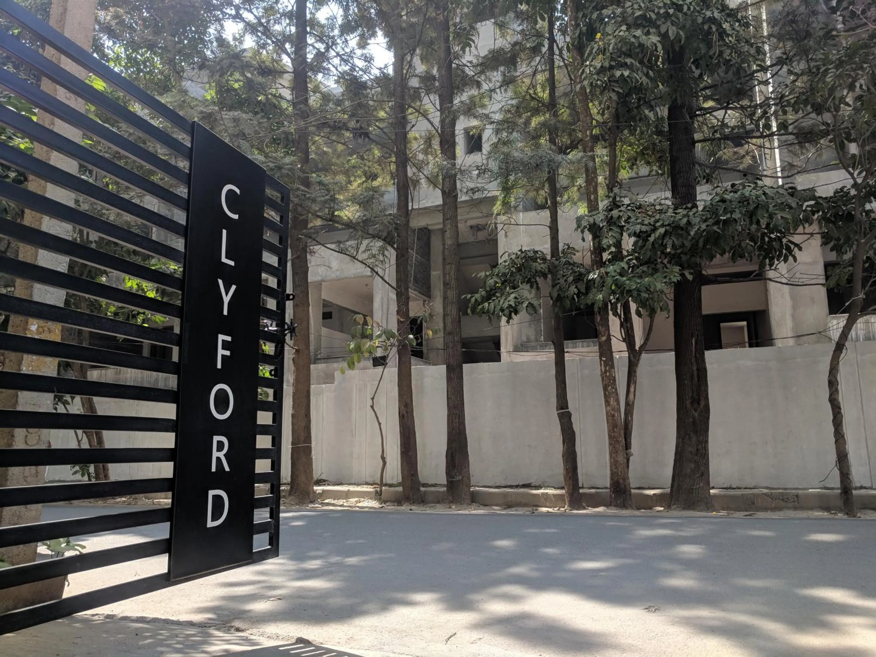 Clyford Suites