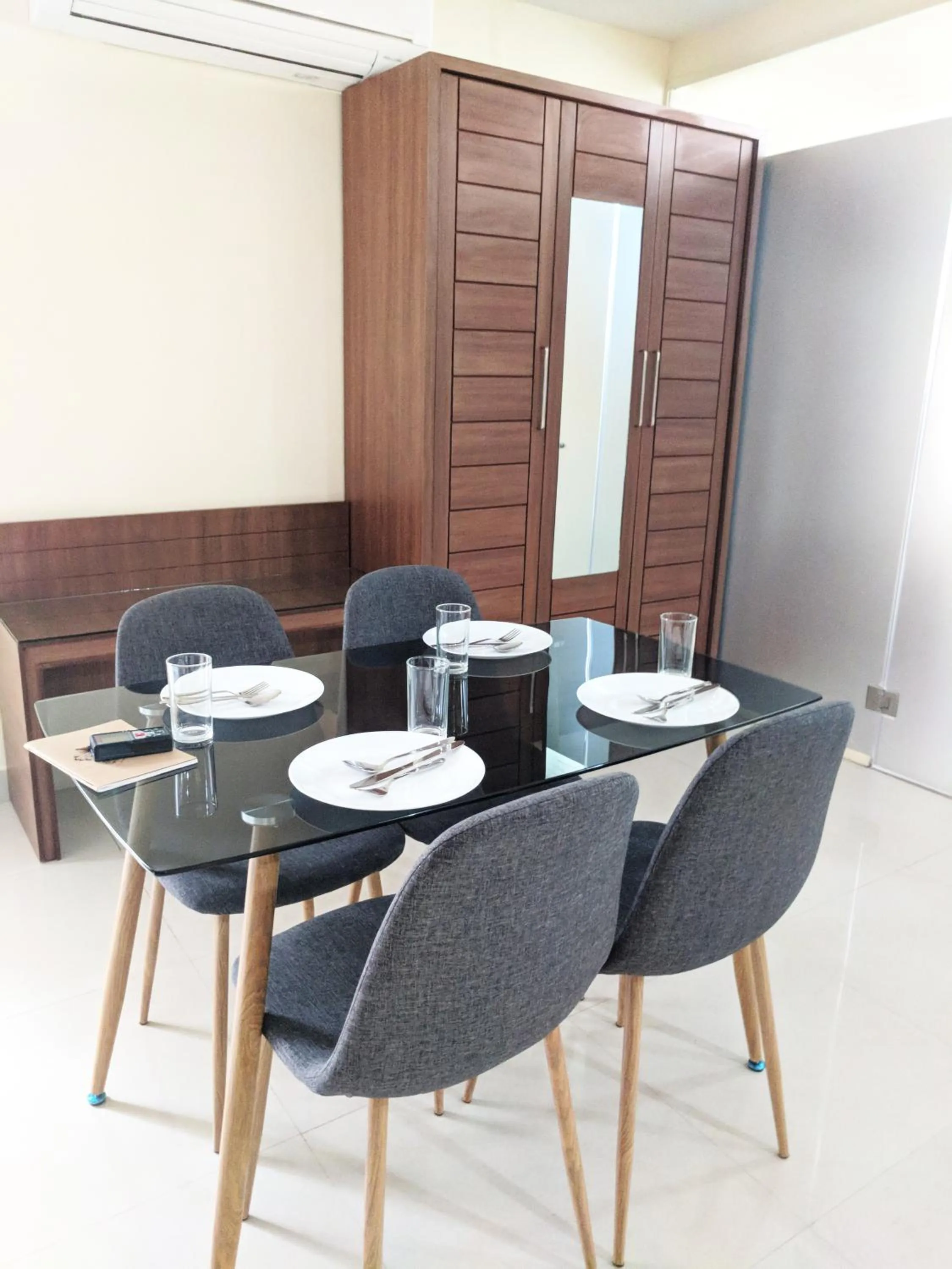 Clyford Suites
