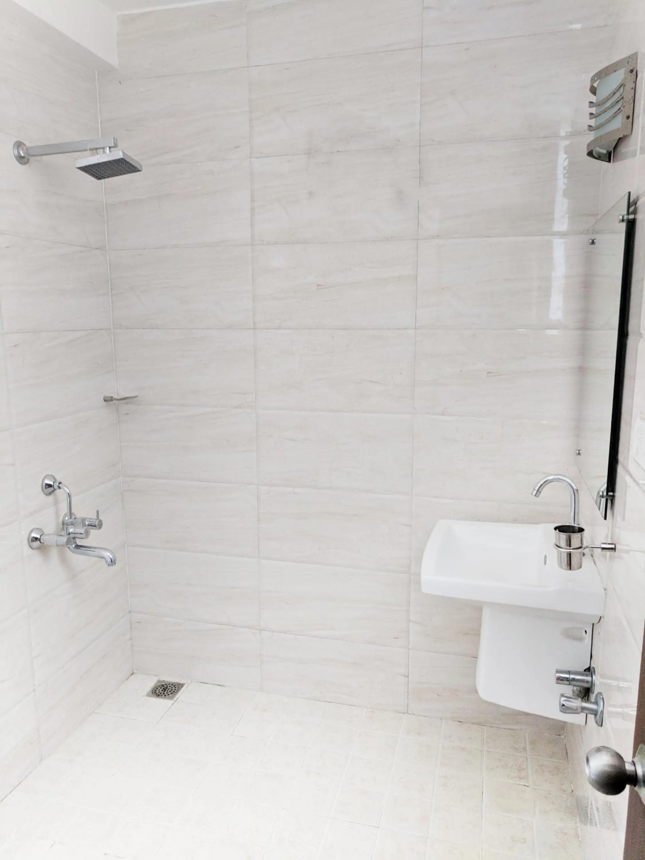 Clyford Suites