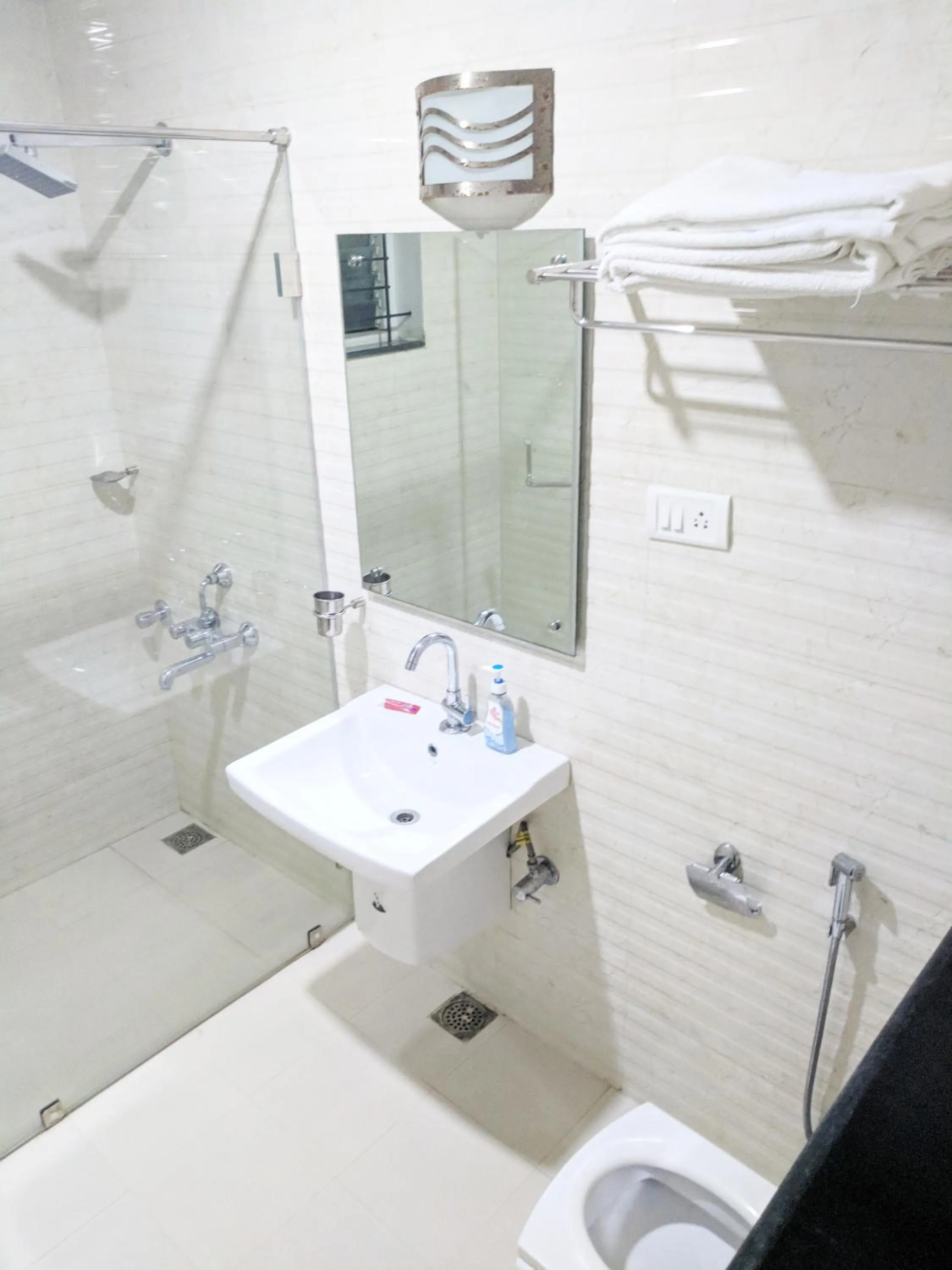 Clyford Suites