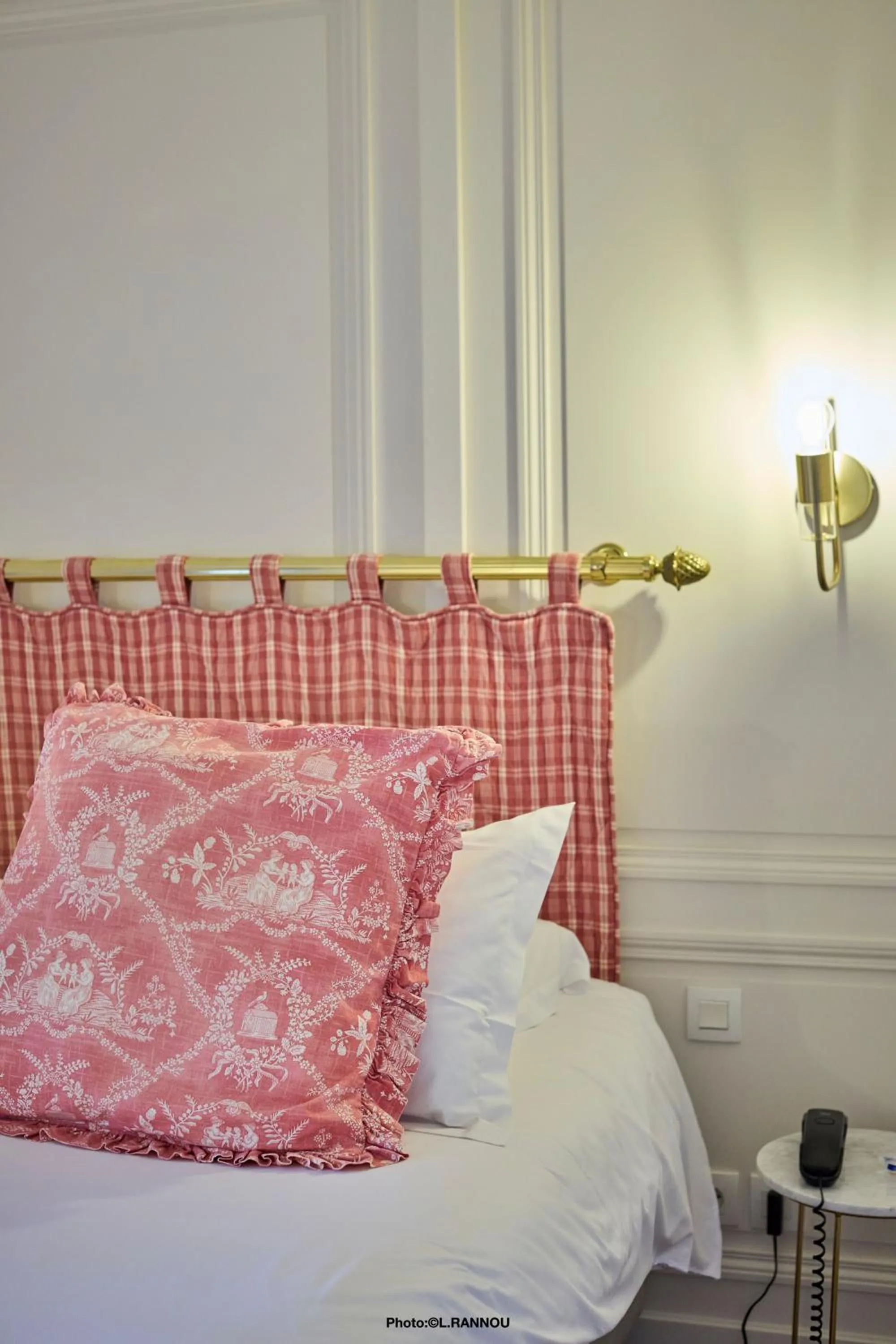 Bedroom, Bed in Auberge Bretonne