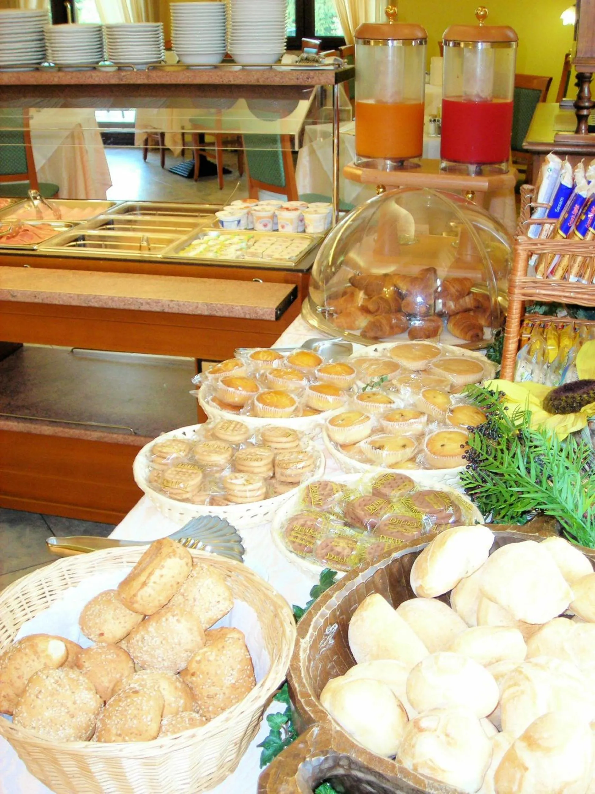 Restaurant/places to eat in Hotel Smeraldo