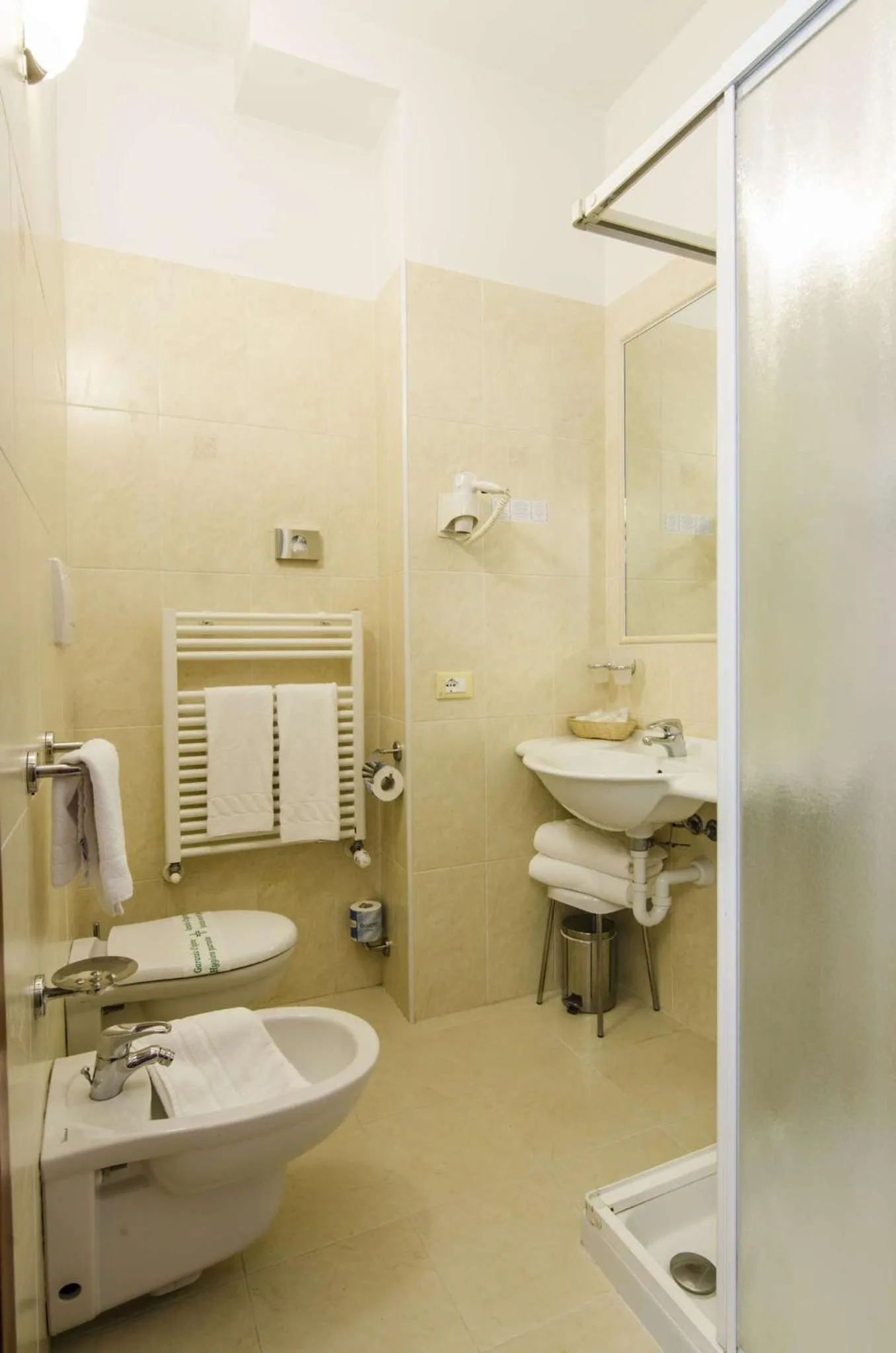 Bathroom in Hotel Smeraldo