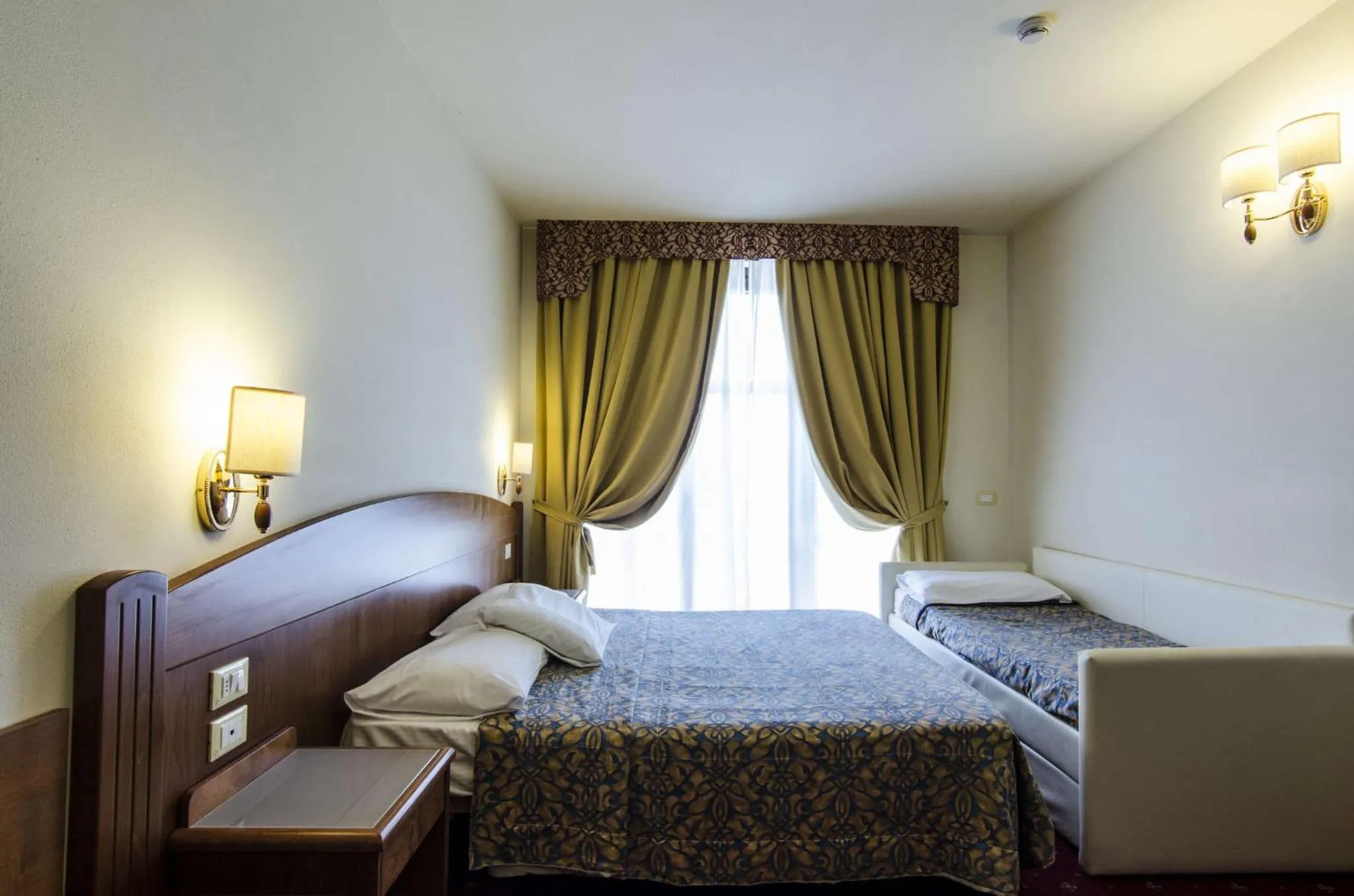 Bed in Hotel Smeraldo