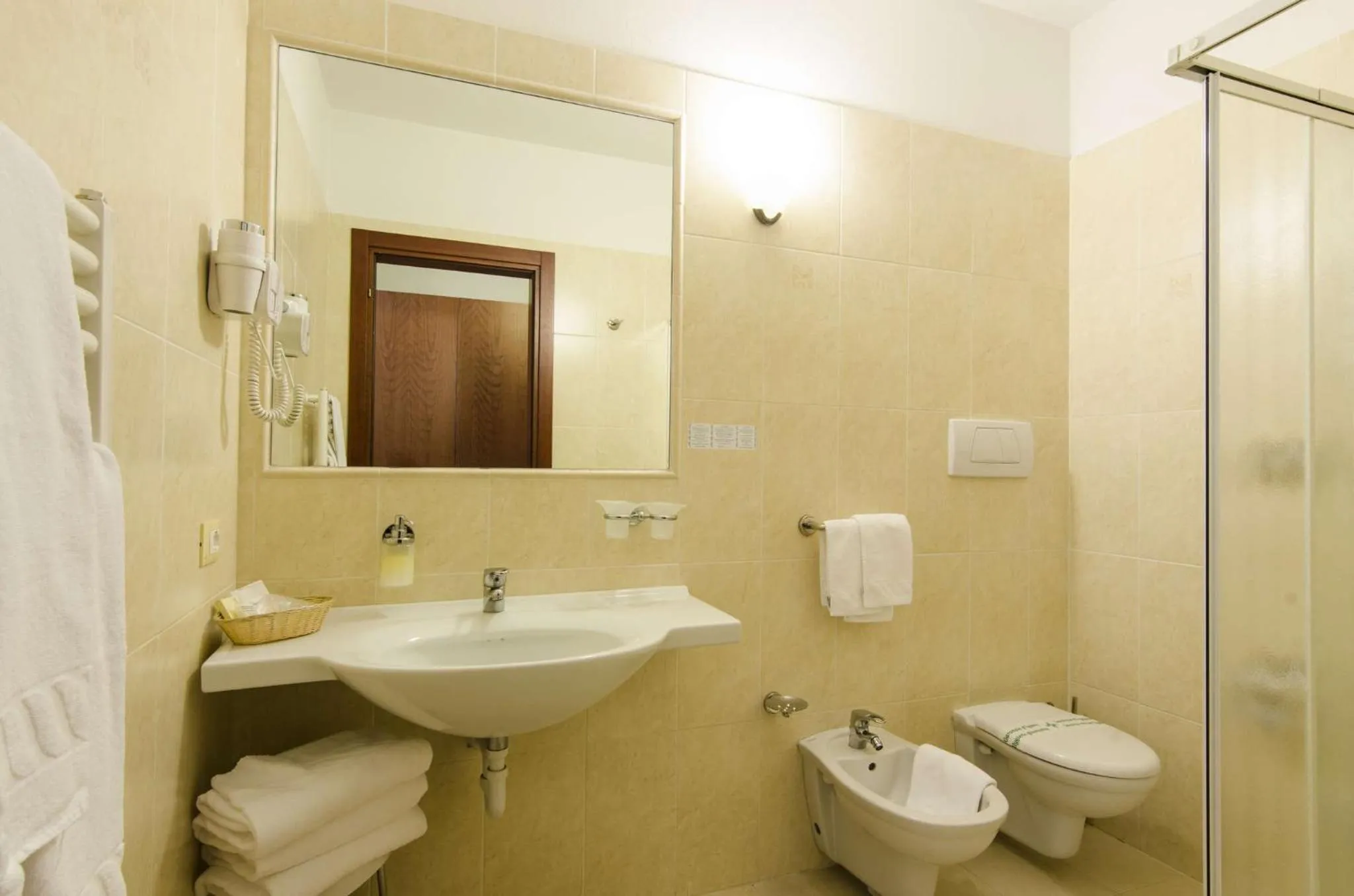 Bathroom in Hotel Smeraldo