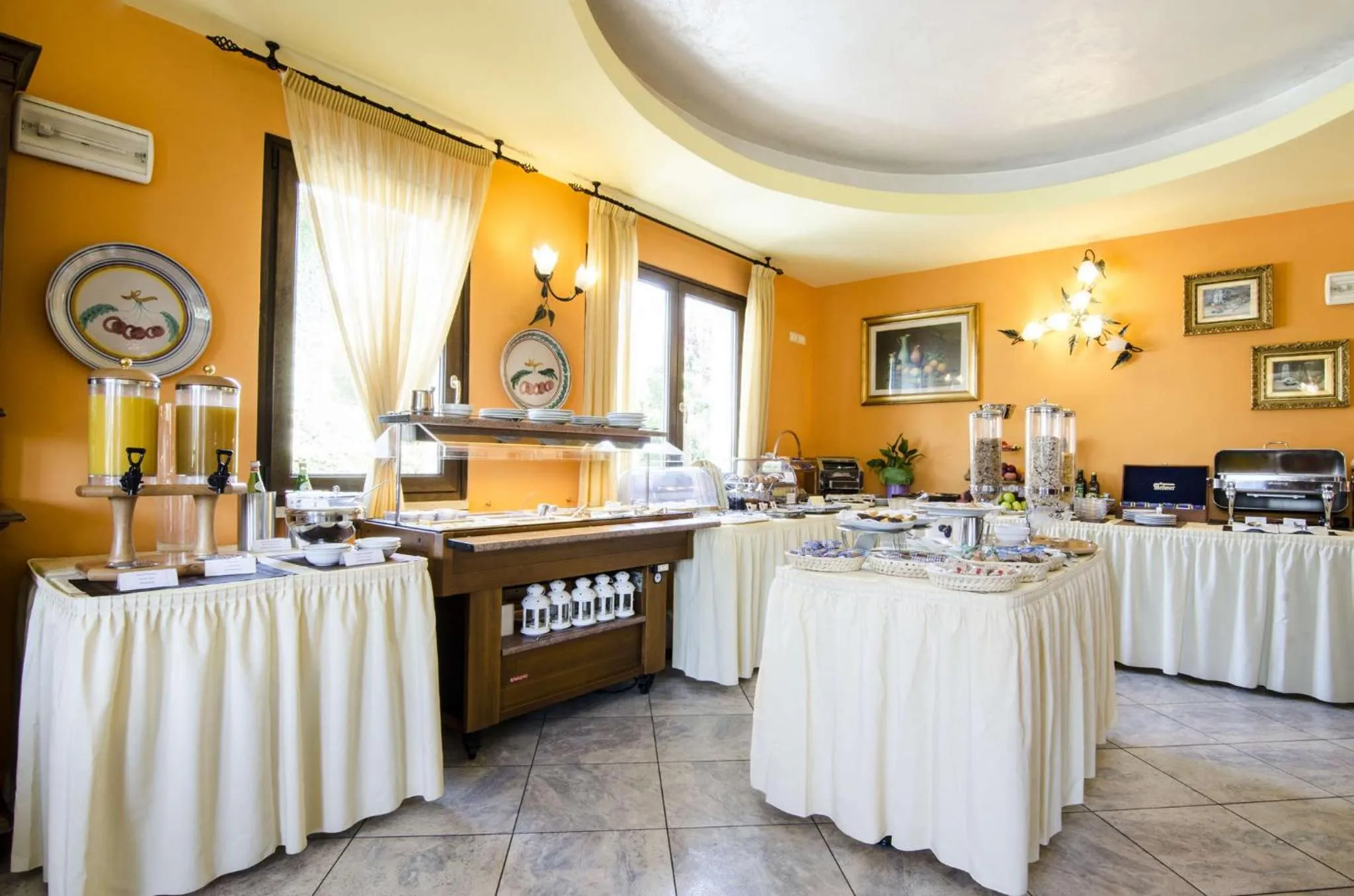 Food in Hotel Smeraldo