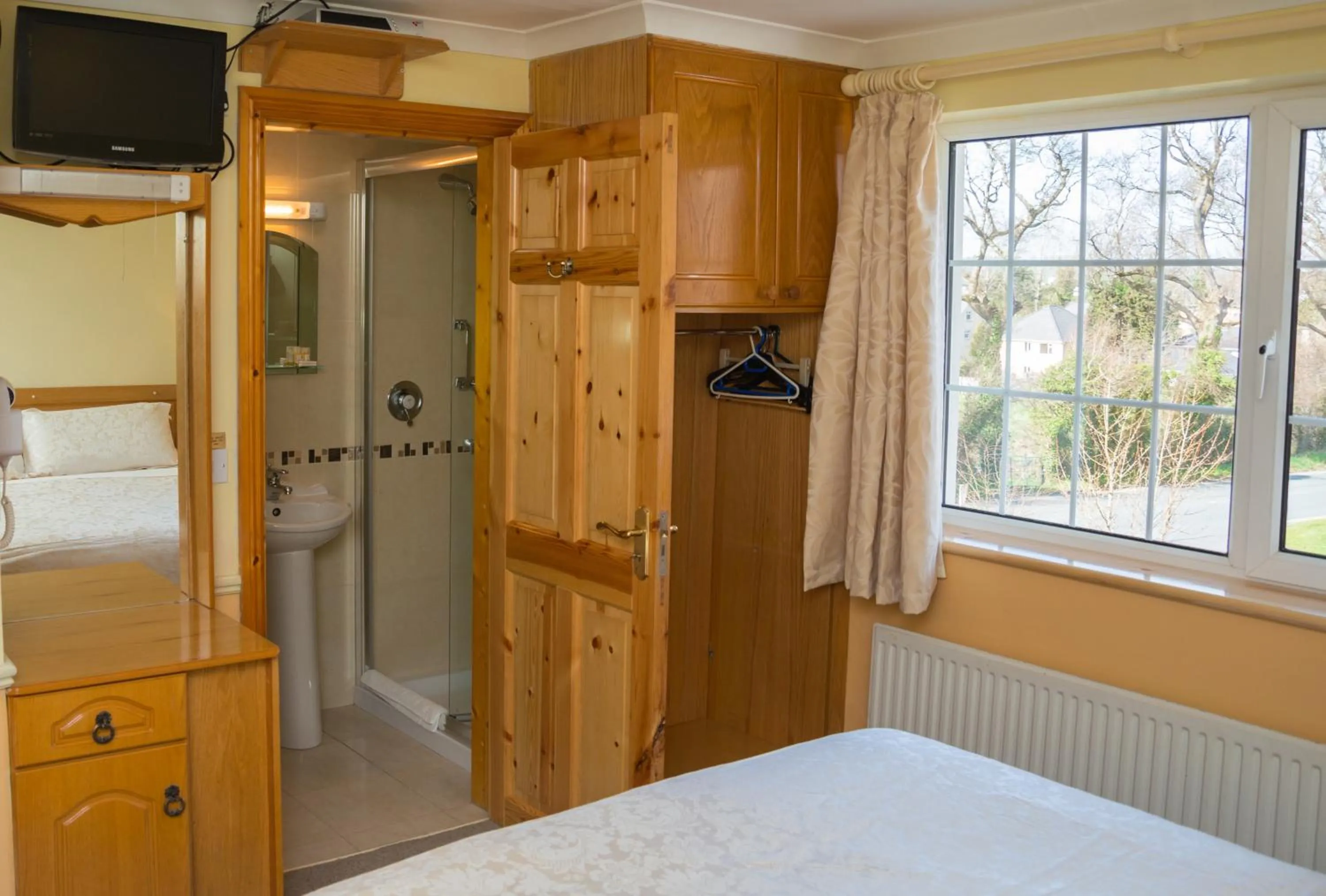 Decorative detail, Bed in Algret House B&B