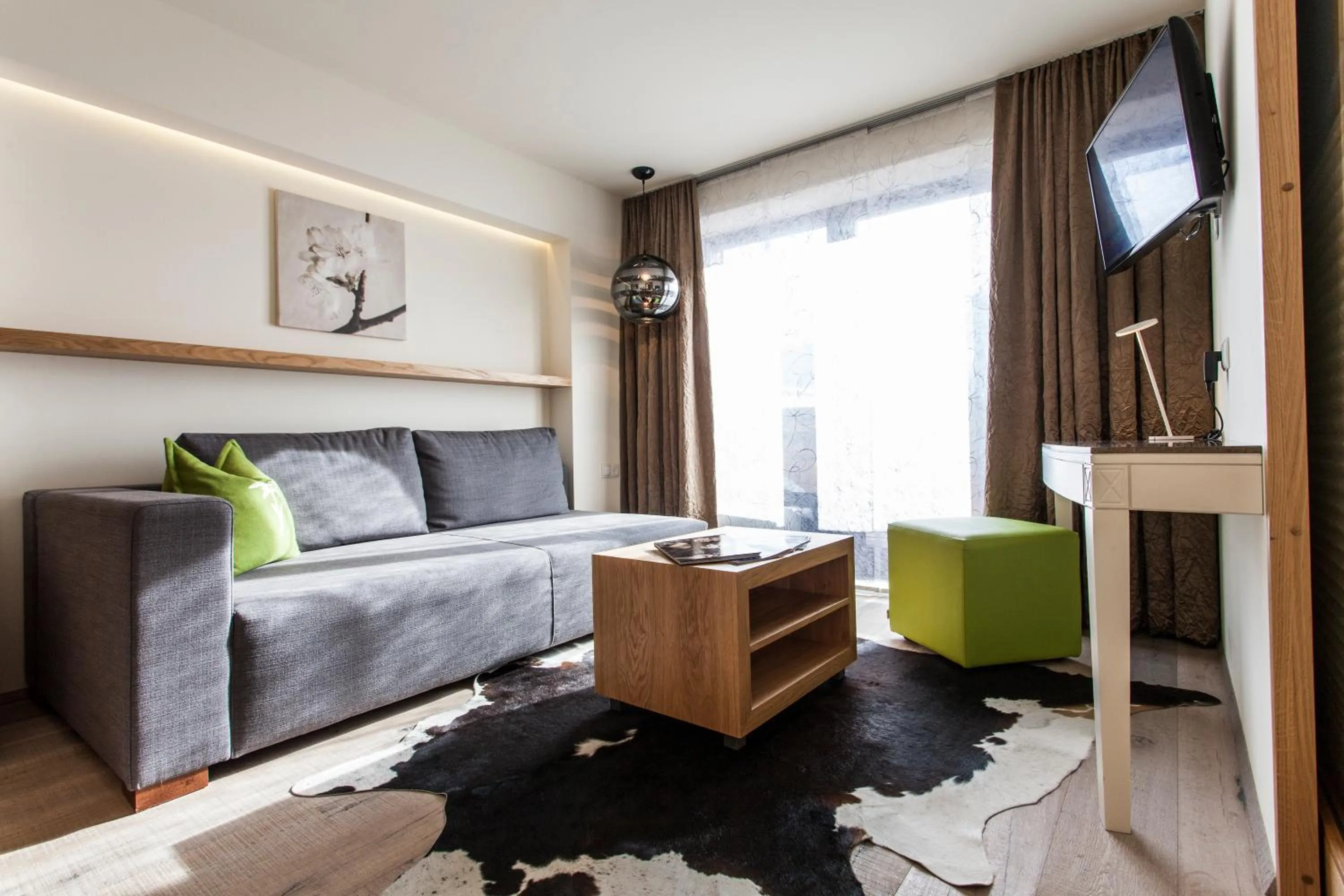 Photo of the whole room in stefan Hotel