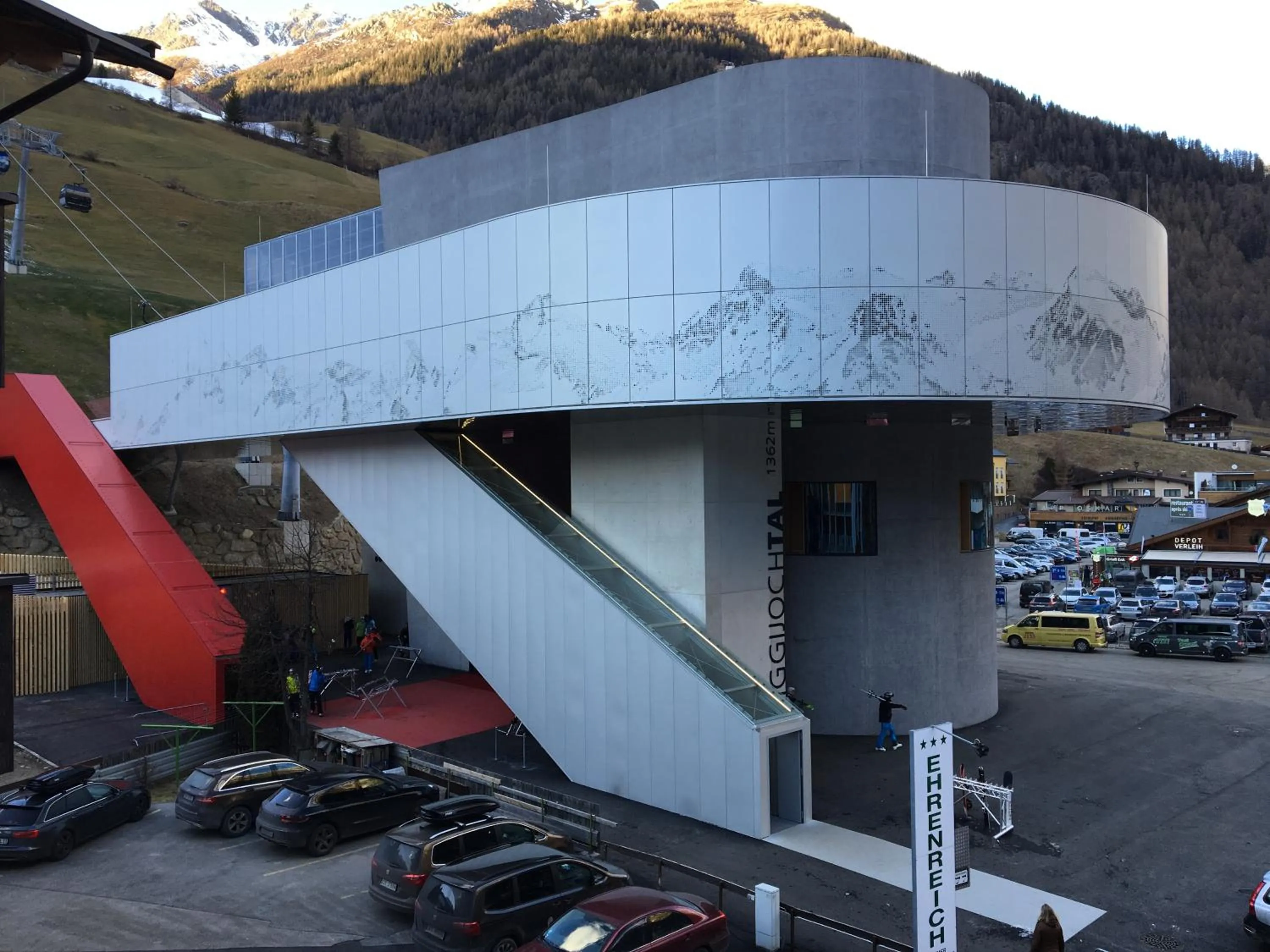 Nearby landmark in stefan Hotel