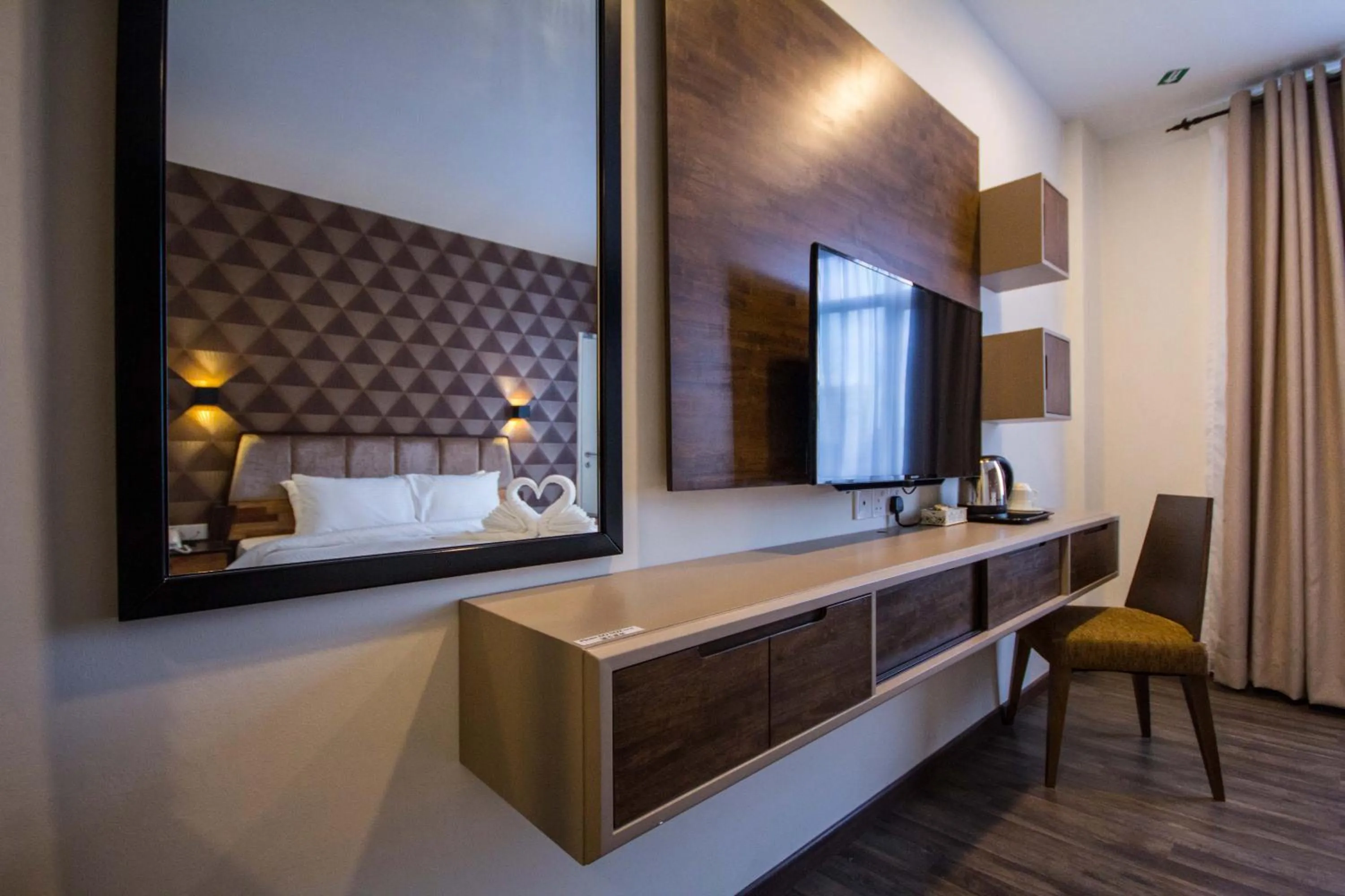 TV and multimedia in Wifi Boutique Hotel