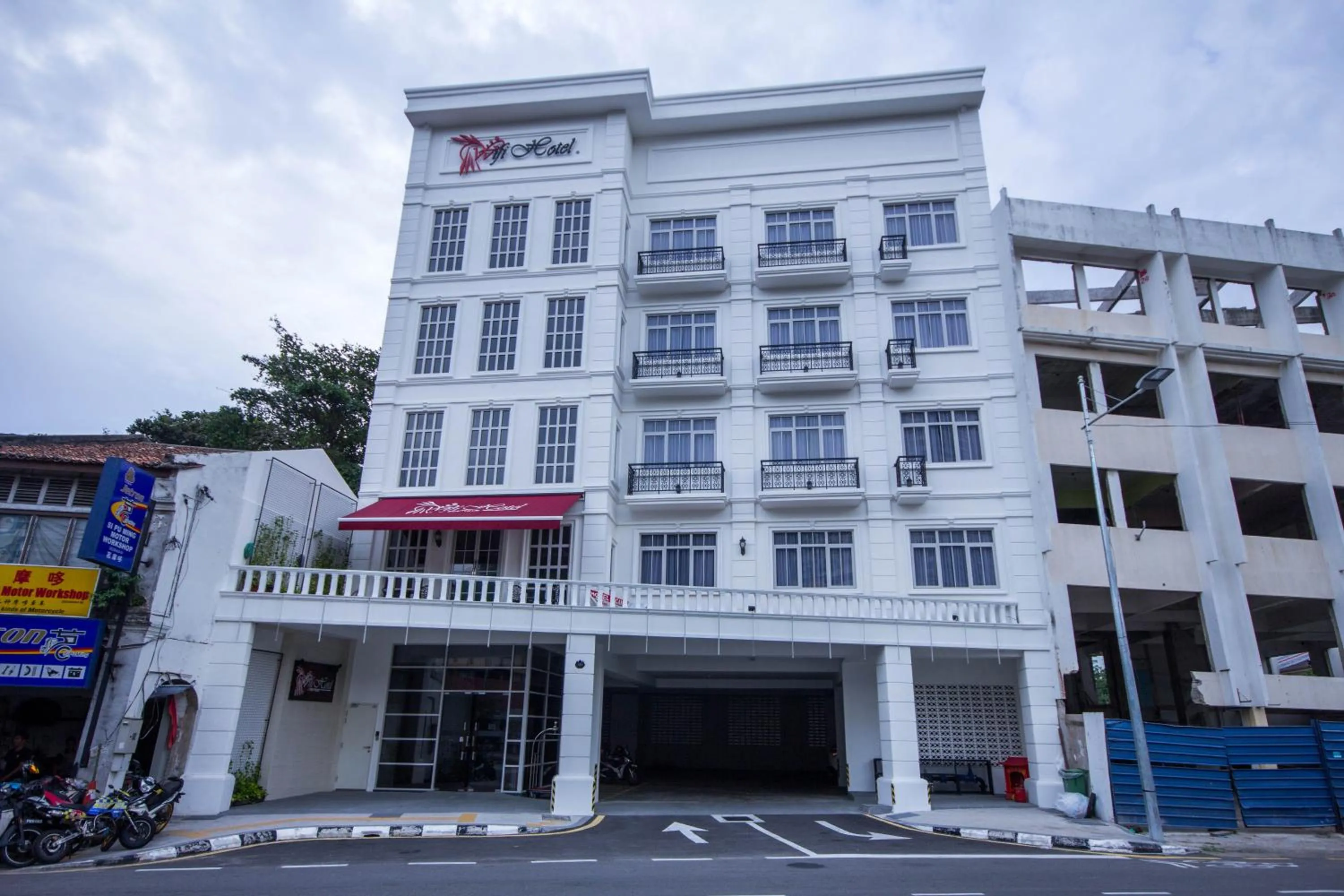 Facade/entrance in Wifi Boutique Hotel