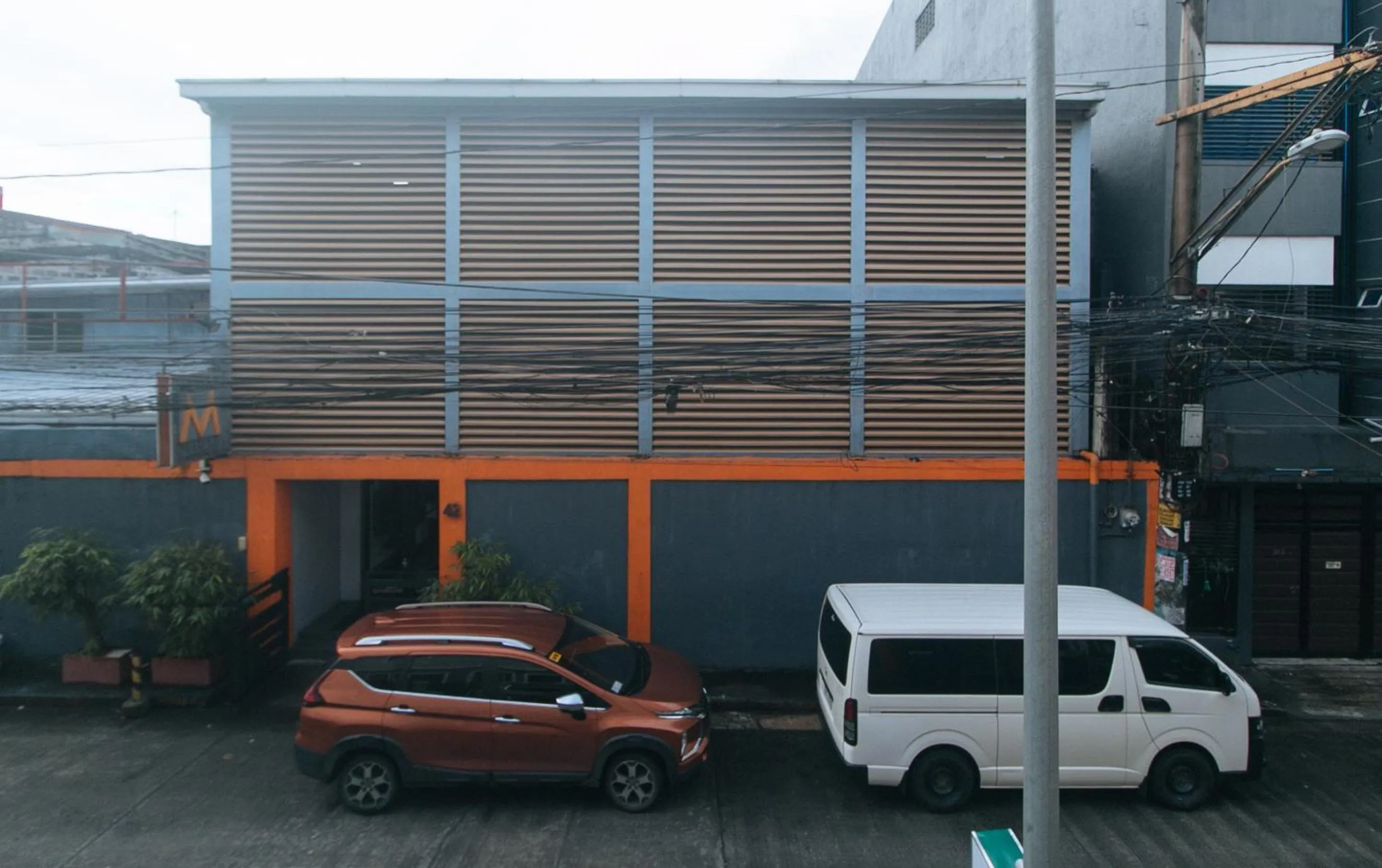 Facade/entrance in Metro Deluxe Residences near World Trade Center