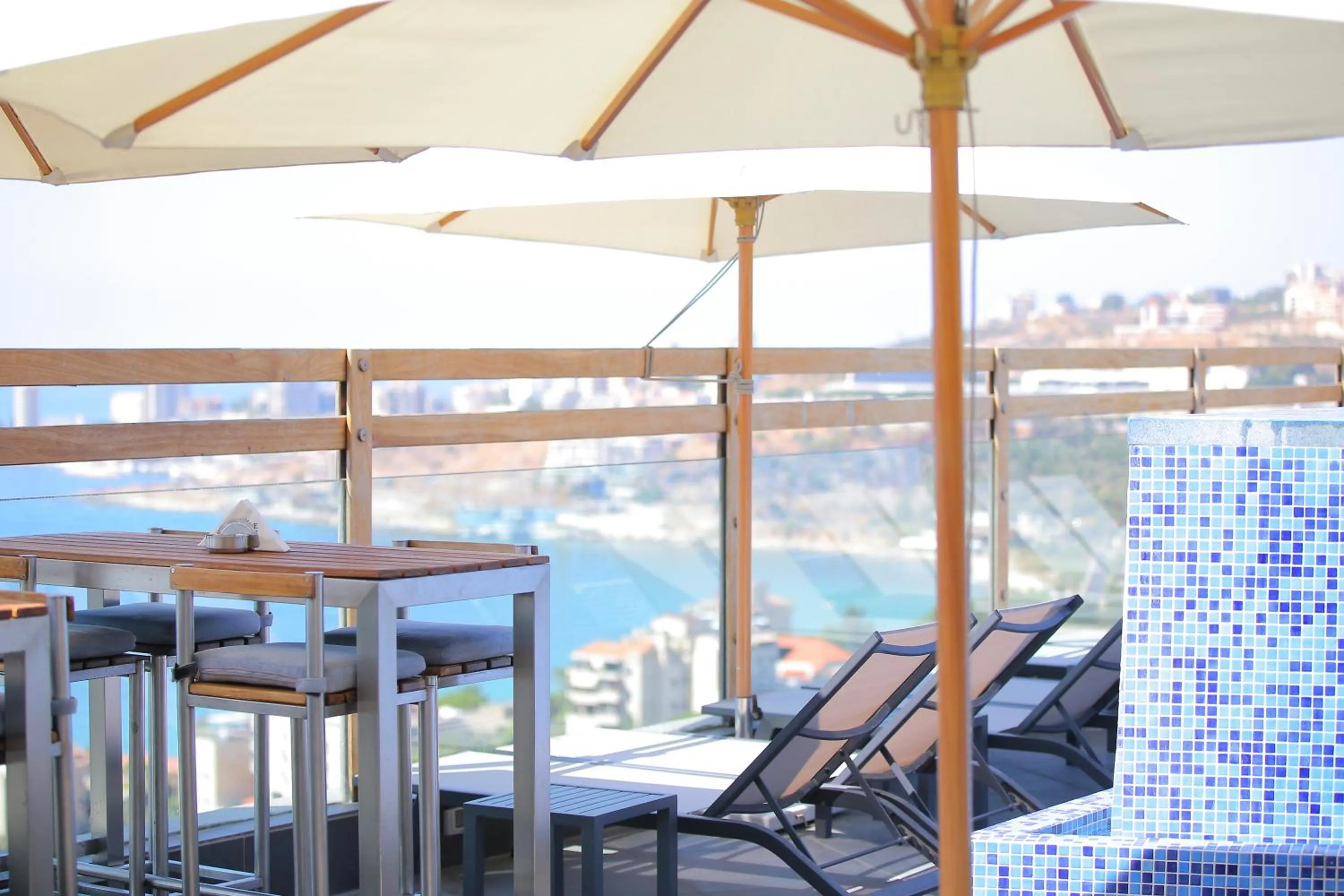 Swimming pool in Sunrise Hotel